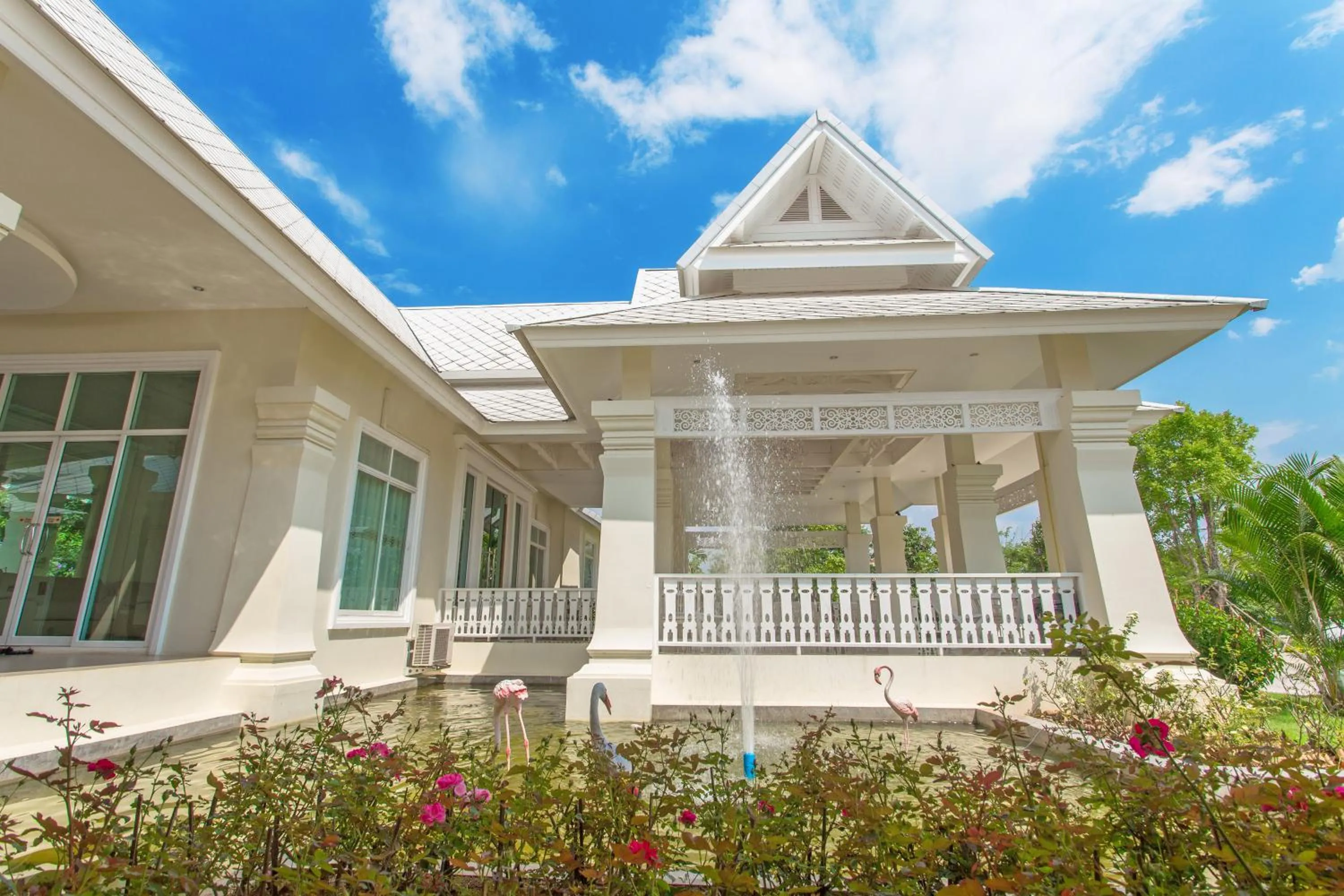 Facade/entrance in Nantrungjai Boutique Hotel