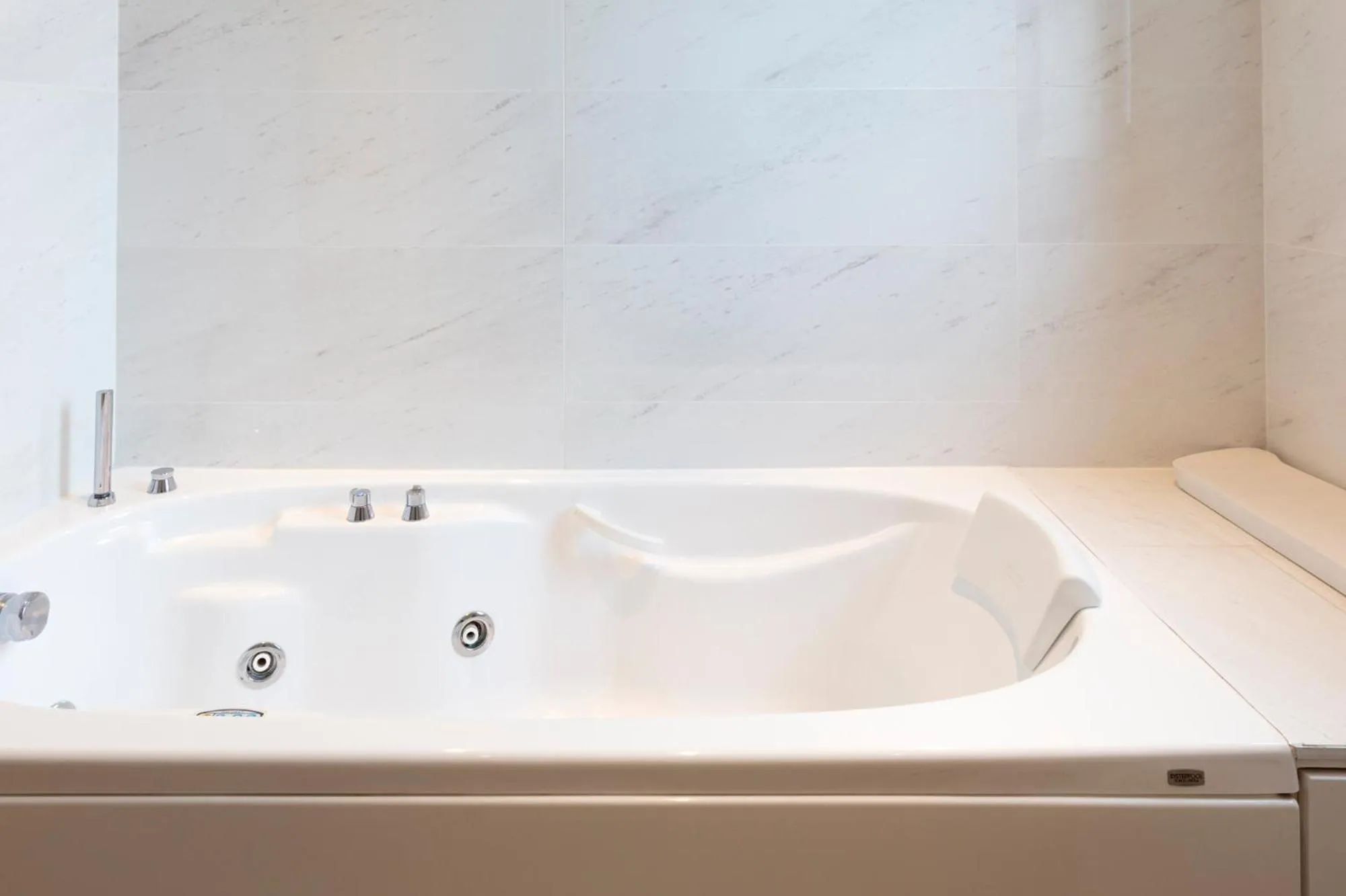 Hampden Apartments - The Charles