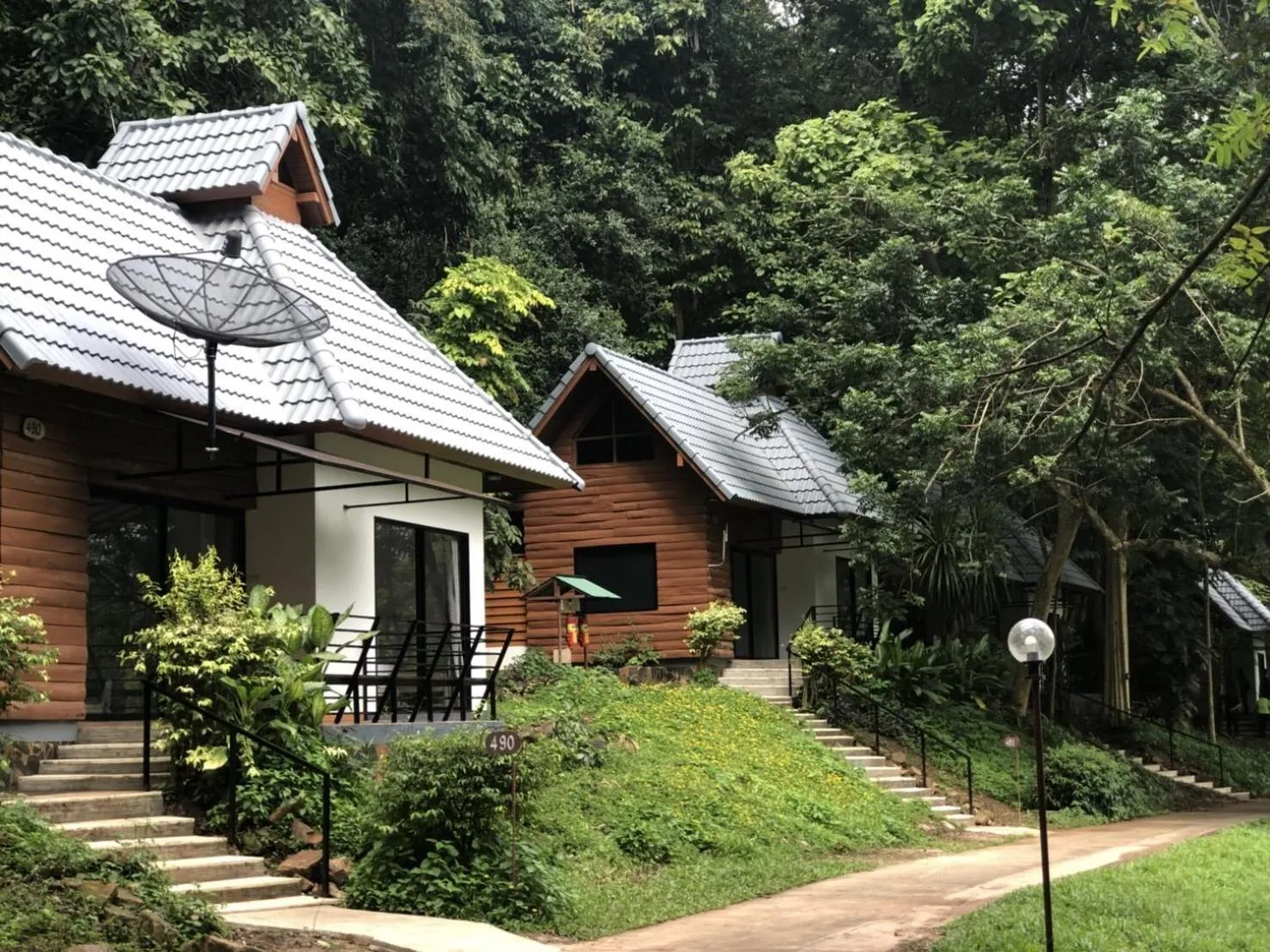 Sappraiwan Elephant Resort & Sanctuary