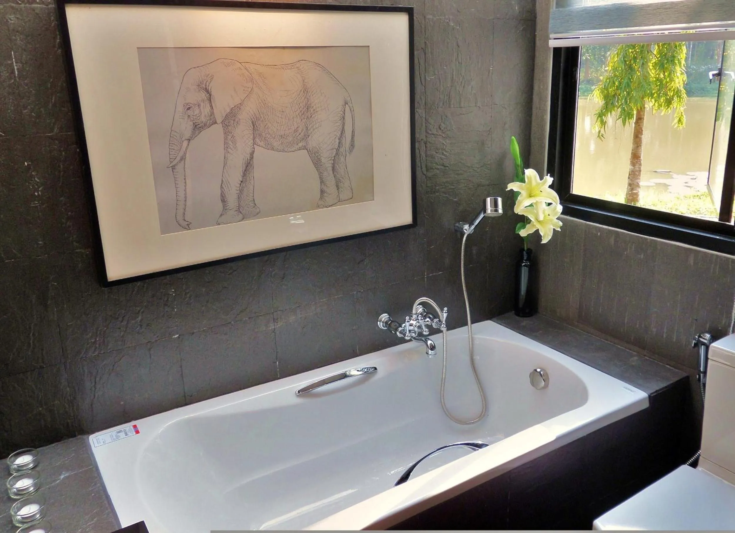 Bathroom in Sappraiwan Elephant Resort & Sanctuary