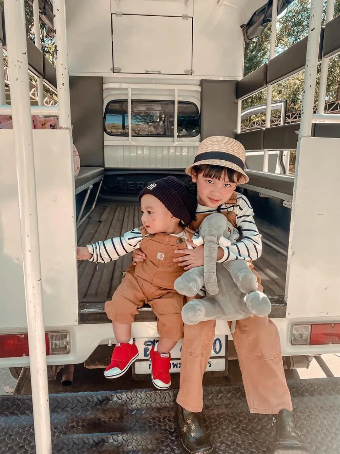 Sappraiwan Elephant Resort & Sanctuary