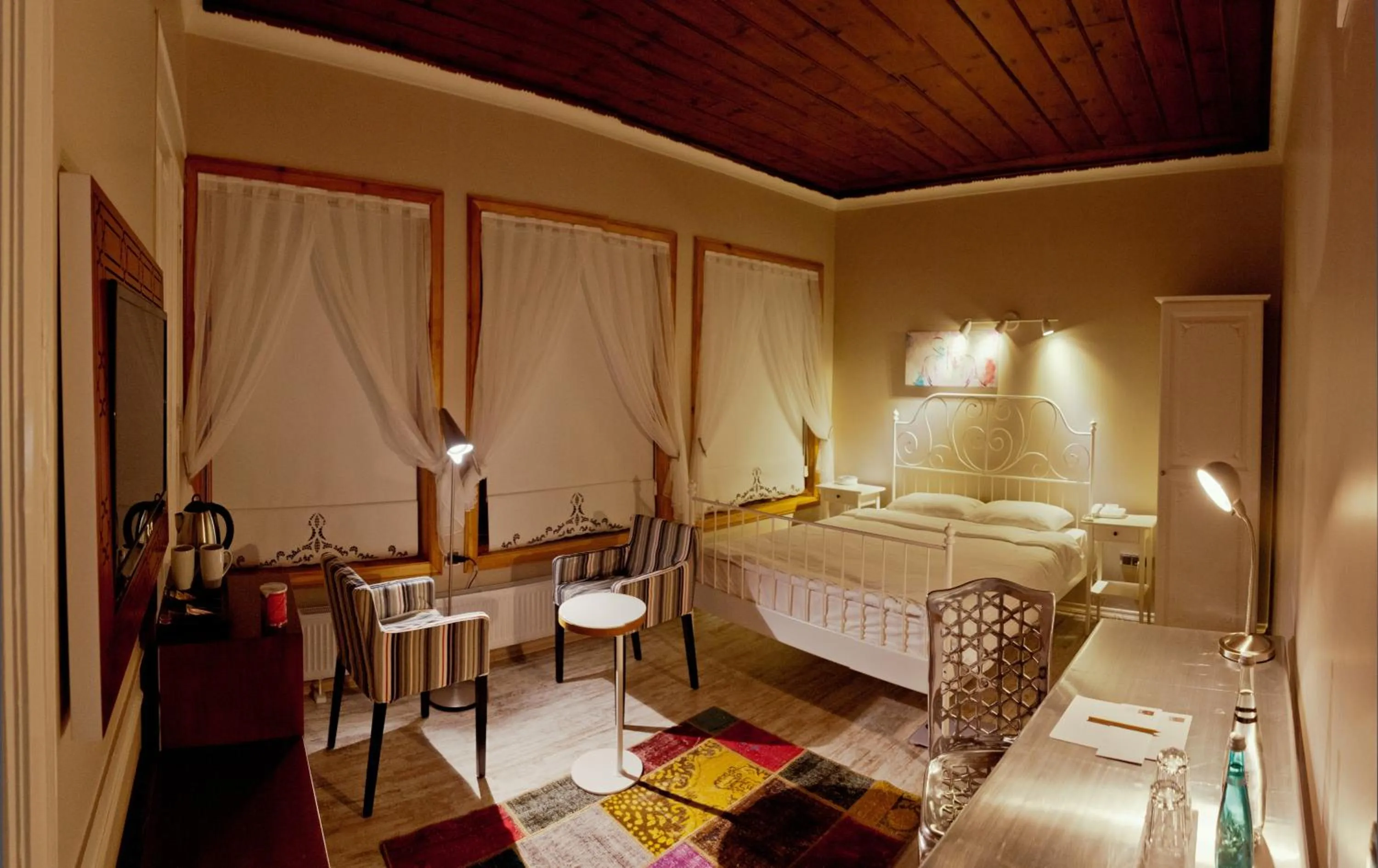 Bed in Hich Hotel Konya