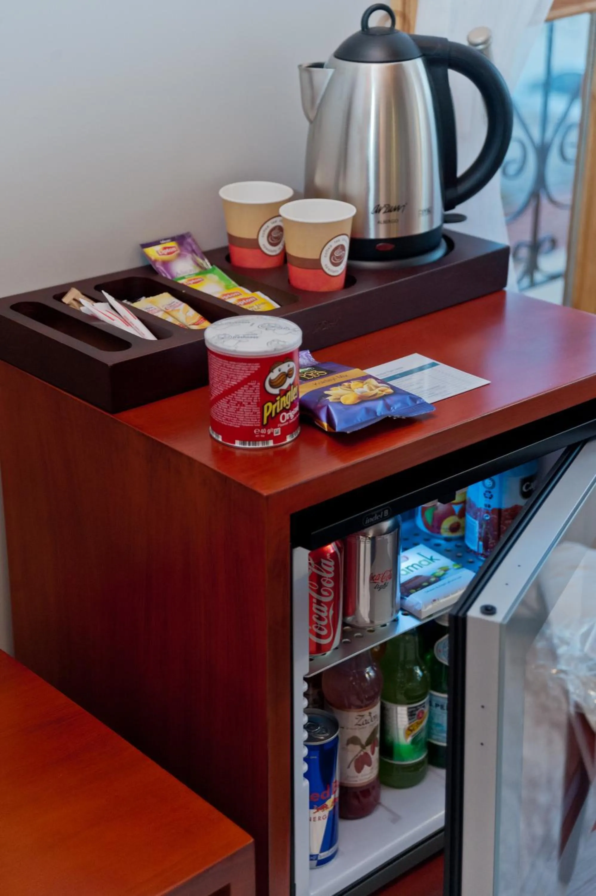 Coffee/tea facilities in Hich Hotel Konya