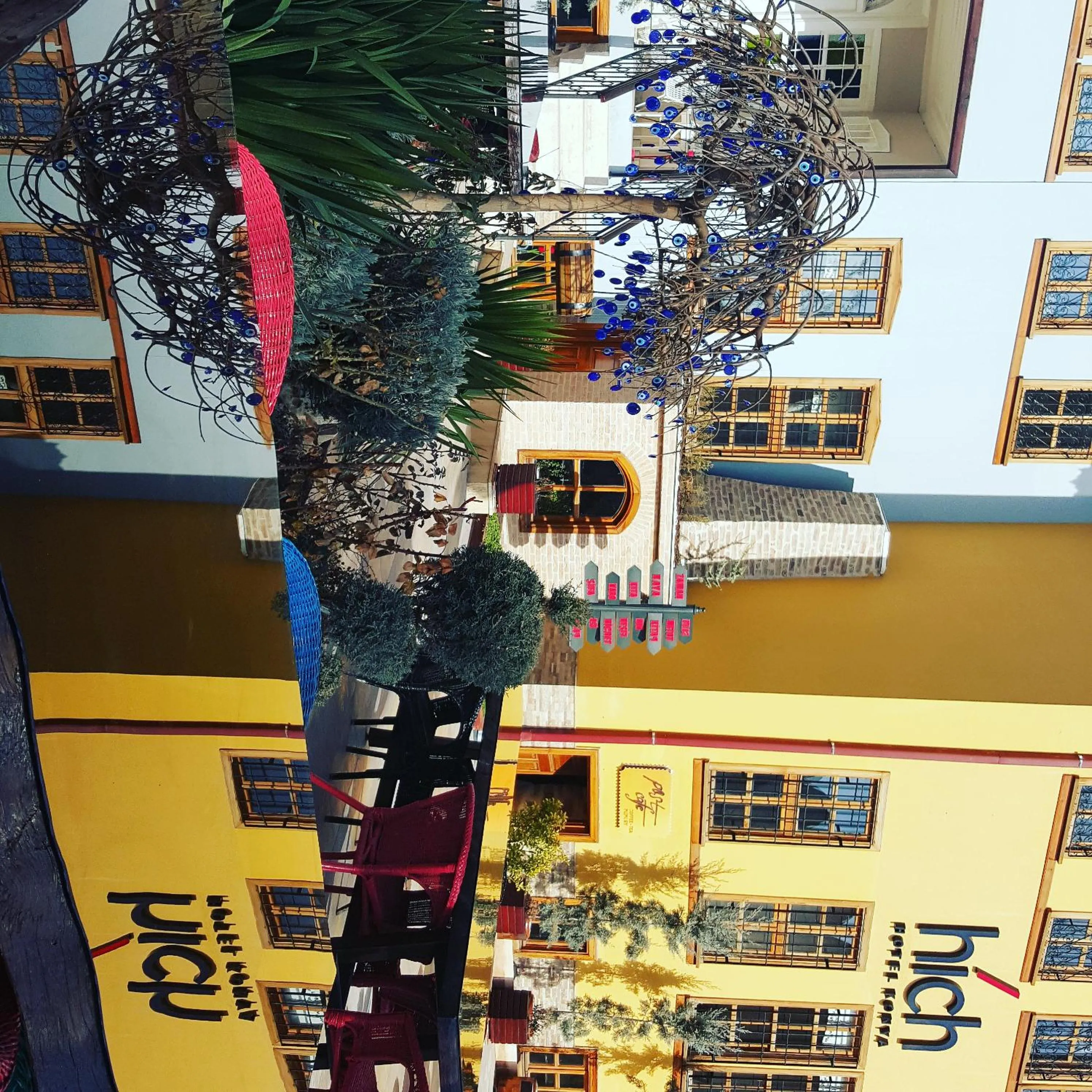 Garden in Hich Hotel Konya