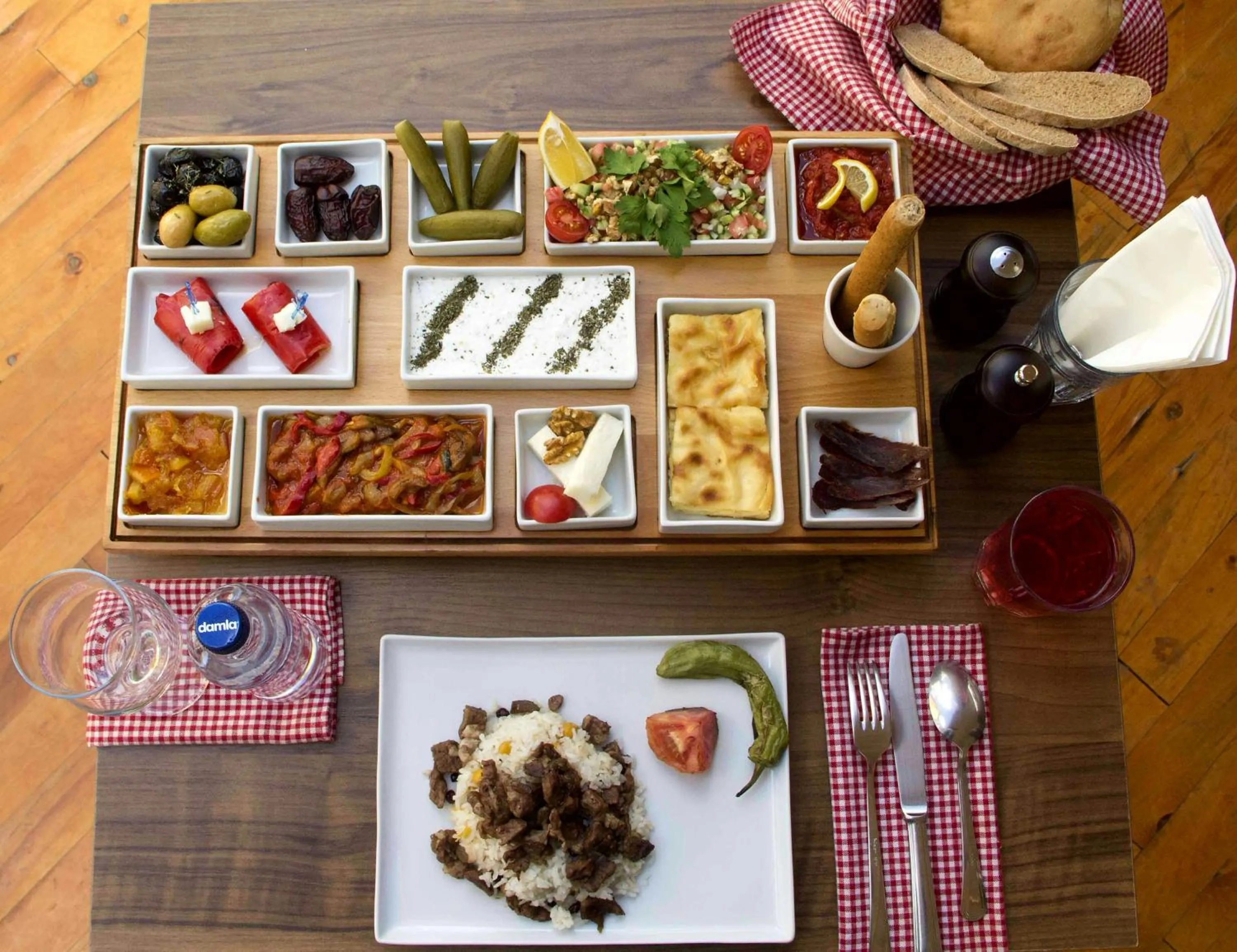 Food close-up in Hich Hotel Konya