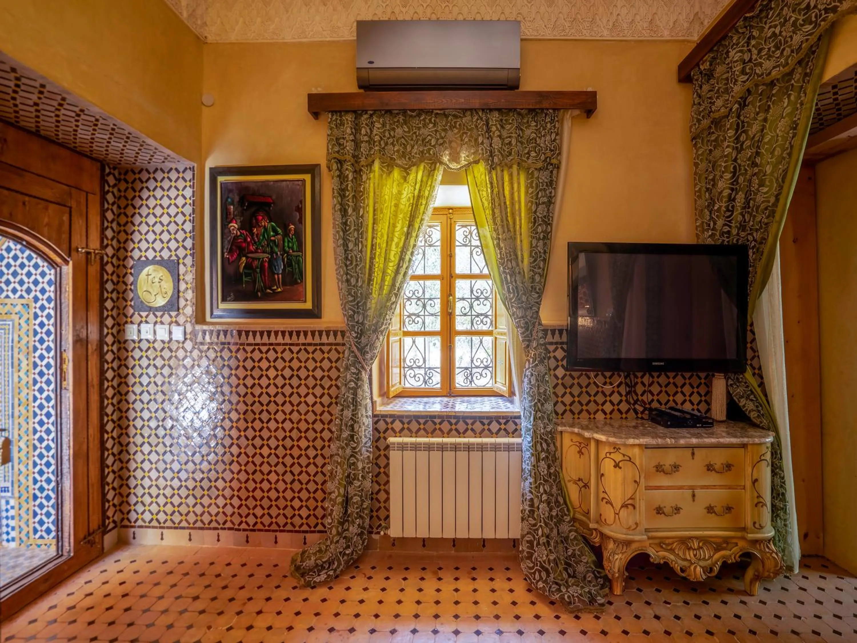 Decorative detail in Clé De Sol Riad & SPA