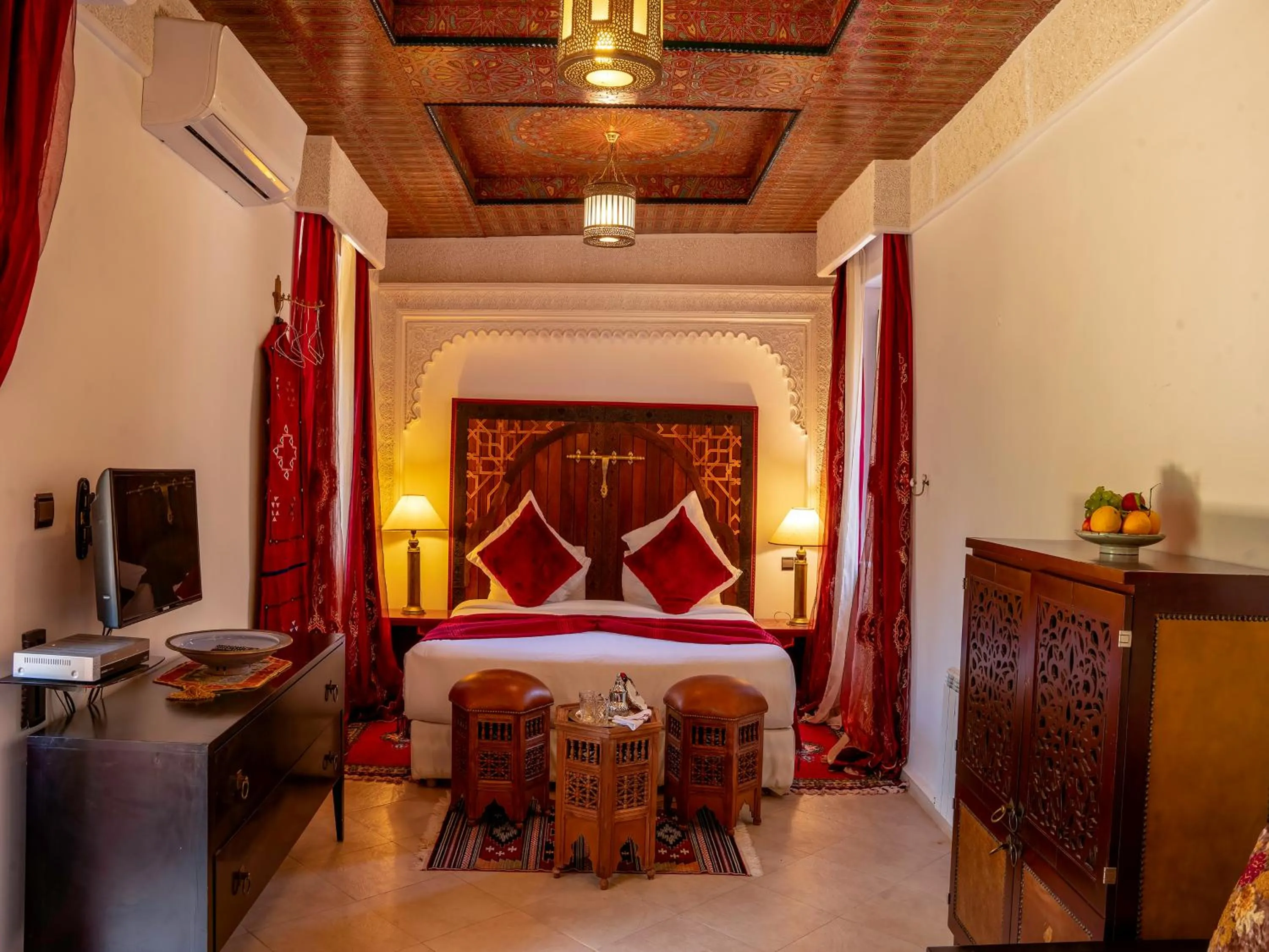 Bed in Clé De Sol Riad & SPA