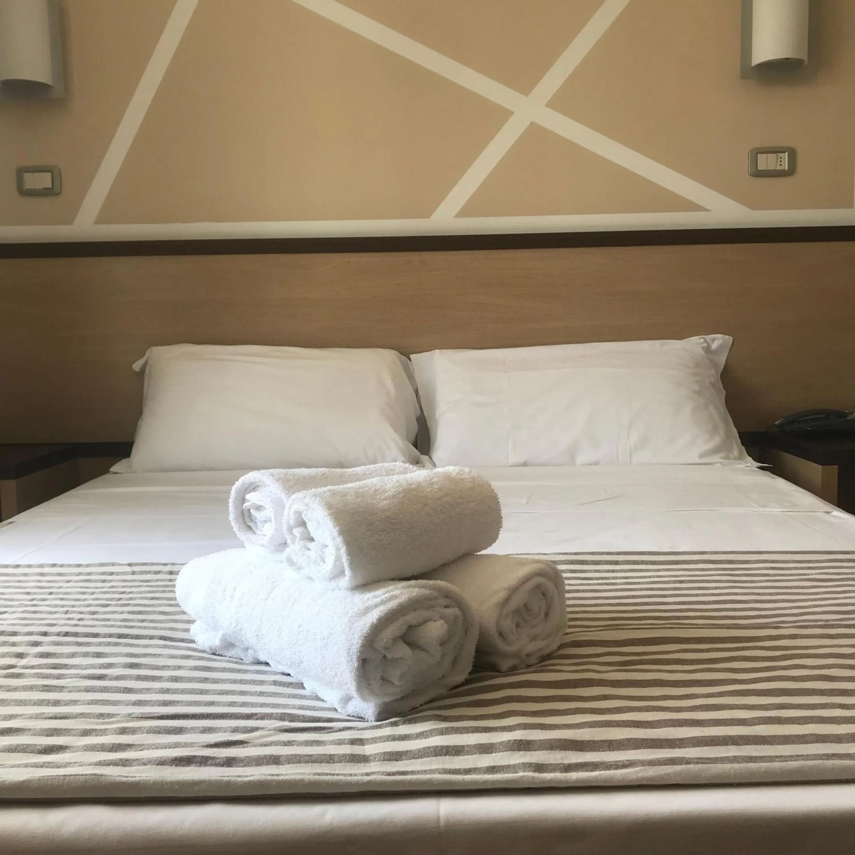 Bed in Hotel Royal