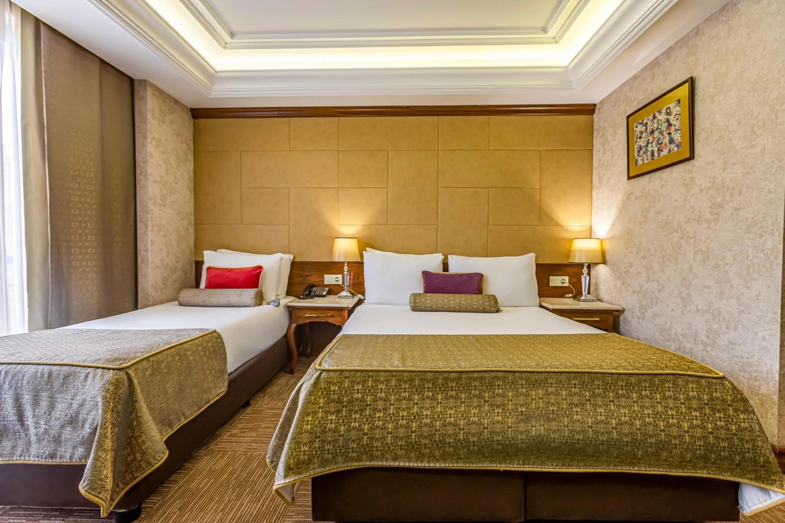 Bed in Eurostar Old City Hotel & Spa