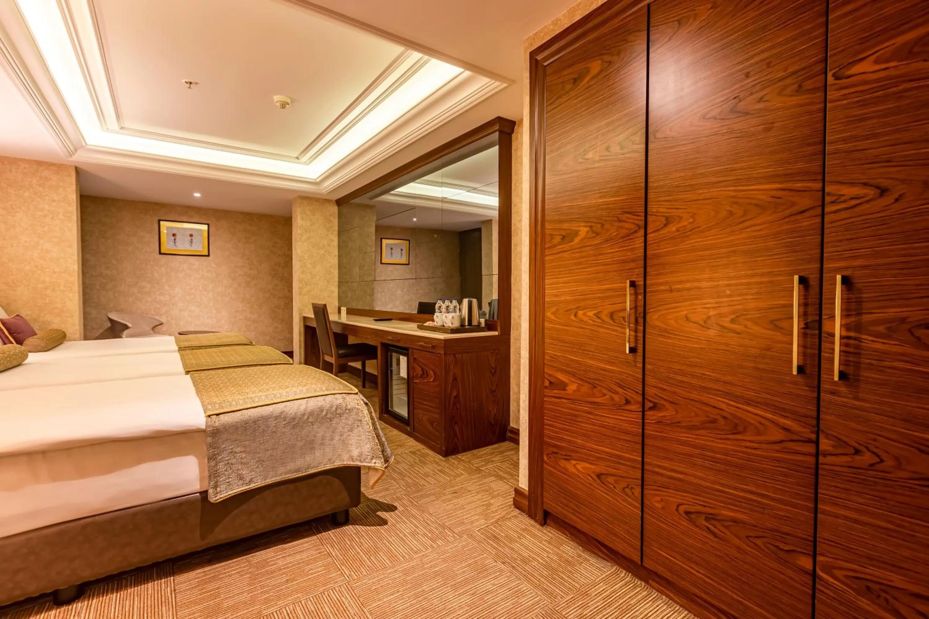 Bed in Eurostar Old City Hotel & Spa