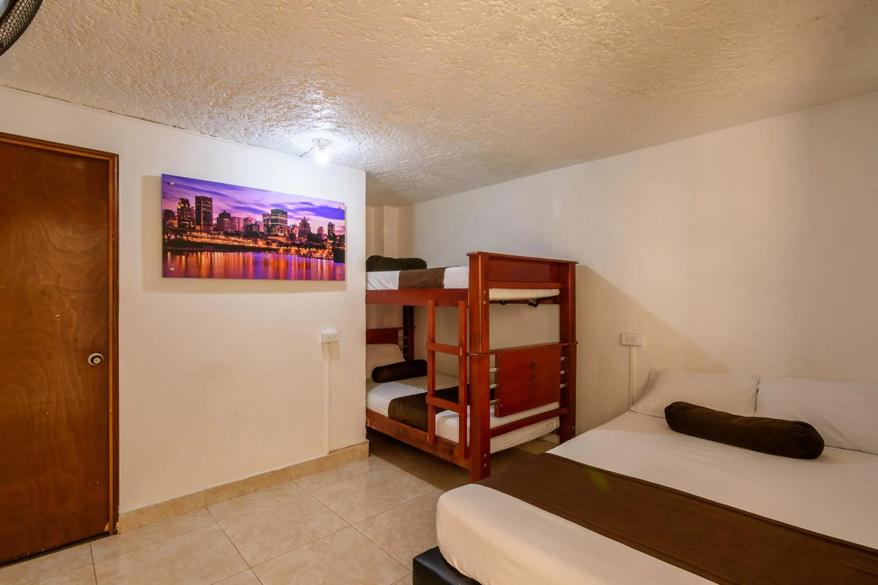 bunk bed, Bed in Hotel Sol del Estadio