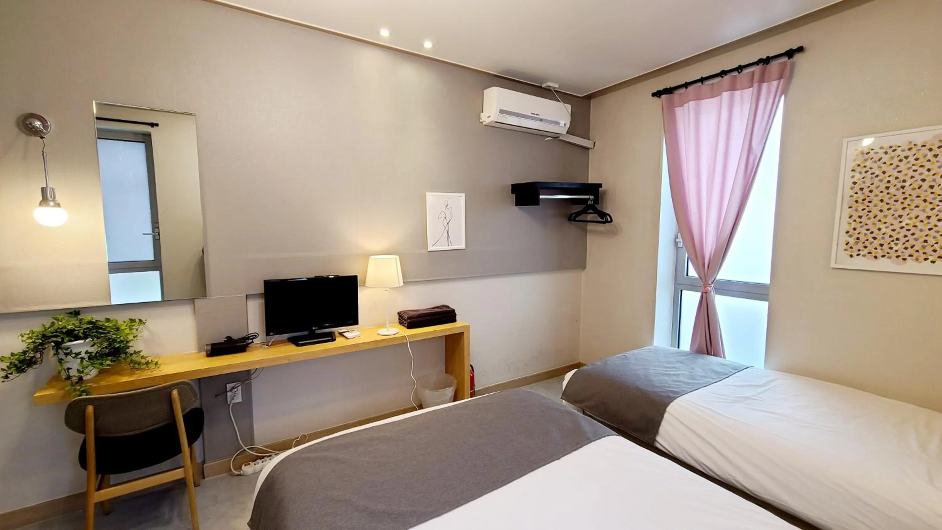 Bed in DW Design Residence