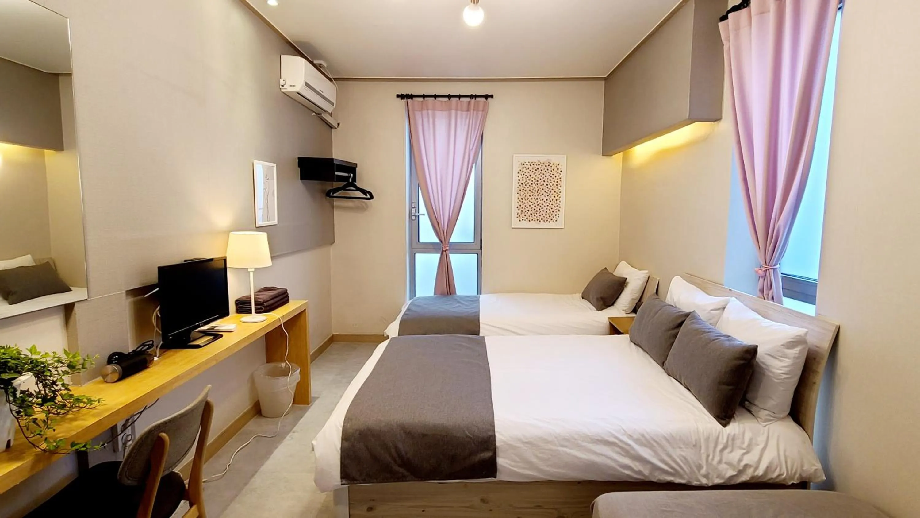 Bed in DW Design Residence