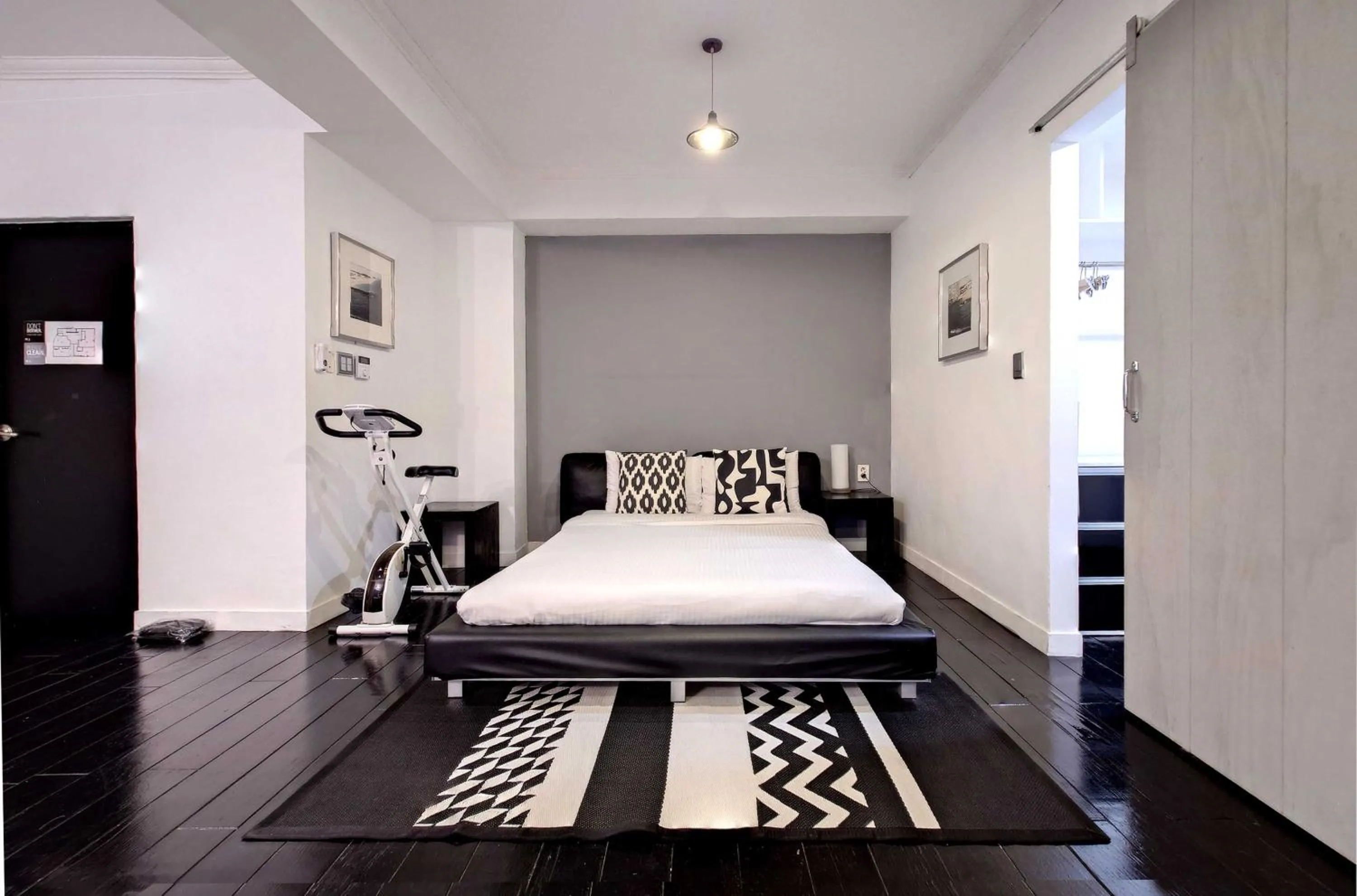 Bed in Seoul Loft Apartments - SLA 7 Night Minimum