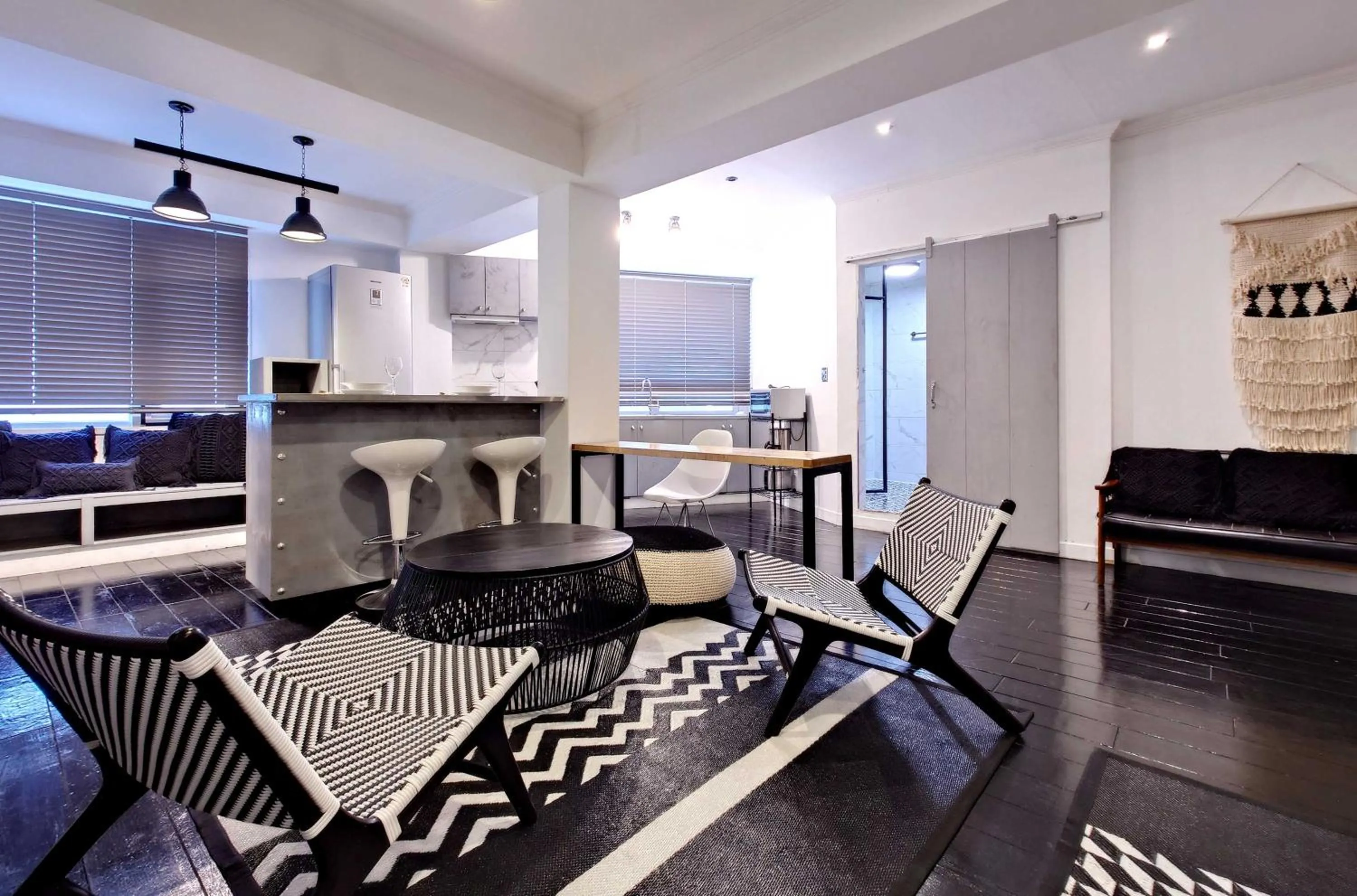 Bedroom in Seoul Loft Apartments - SLA 7 Night Minimum