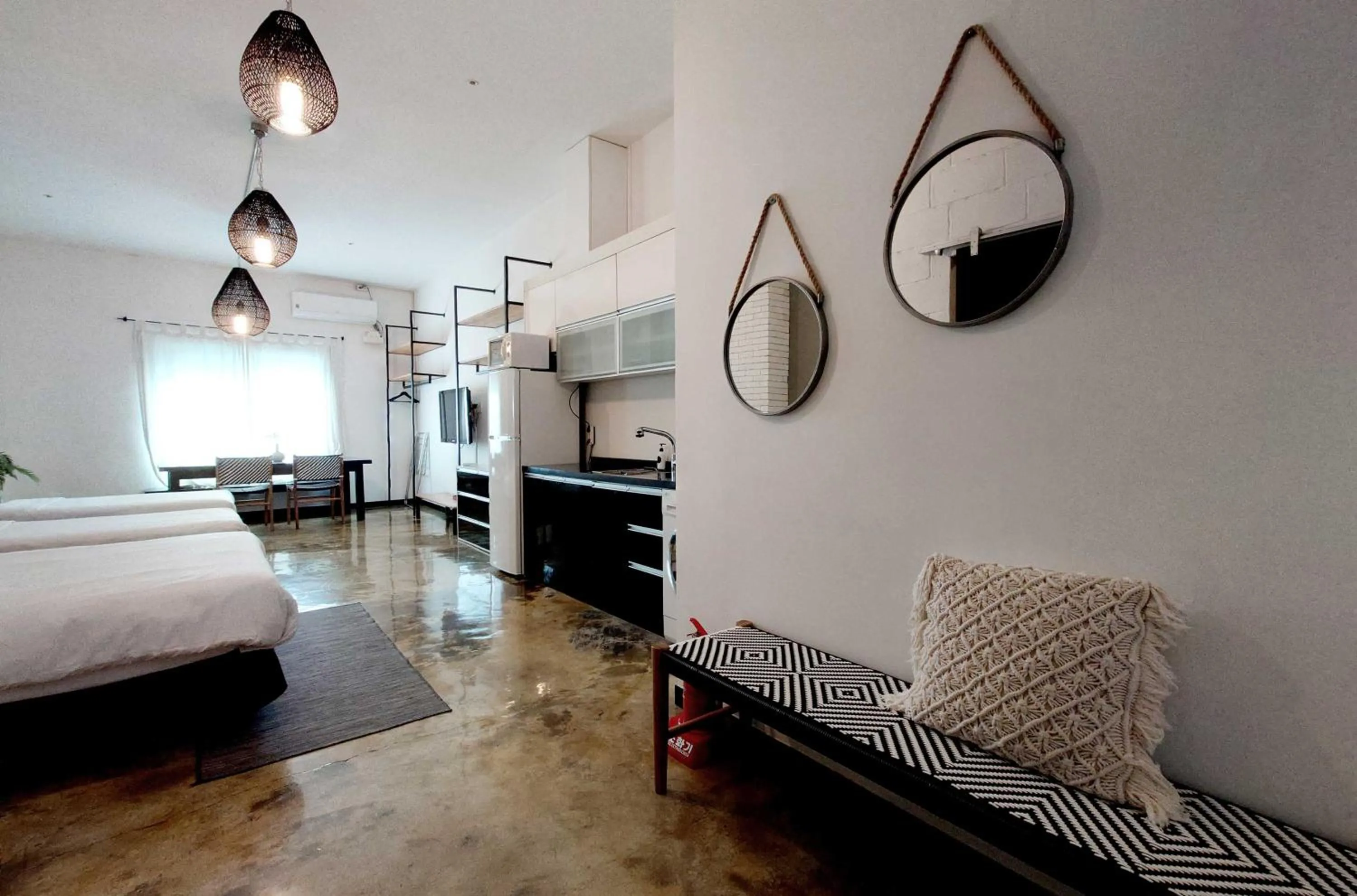 Seating area, Bed in Seoul Loft Apartments - SLA 7 Night Minimum