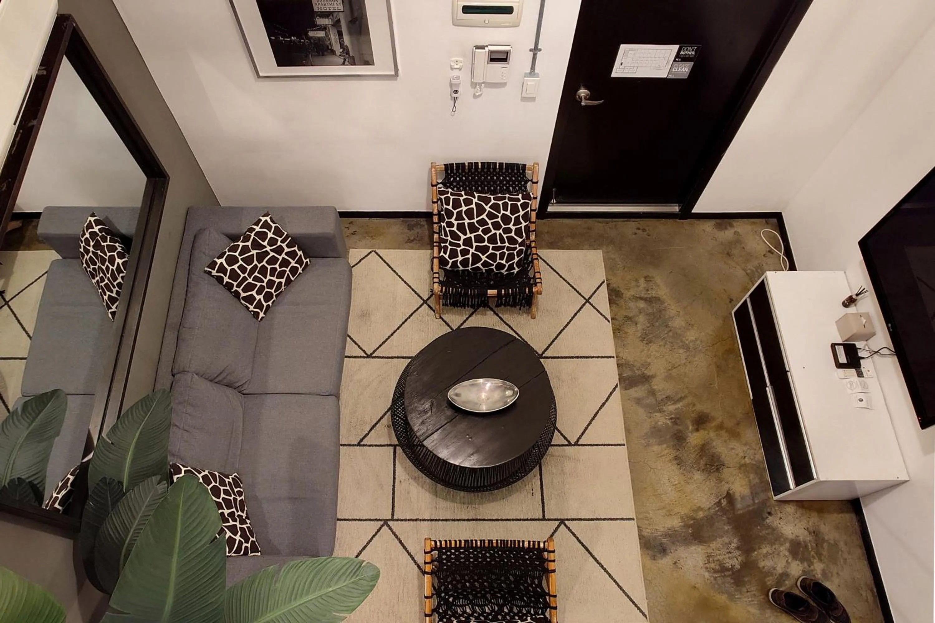 Living room in Seoul Loft Apartments - SLA 7 Night Minimum