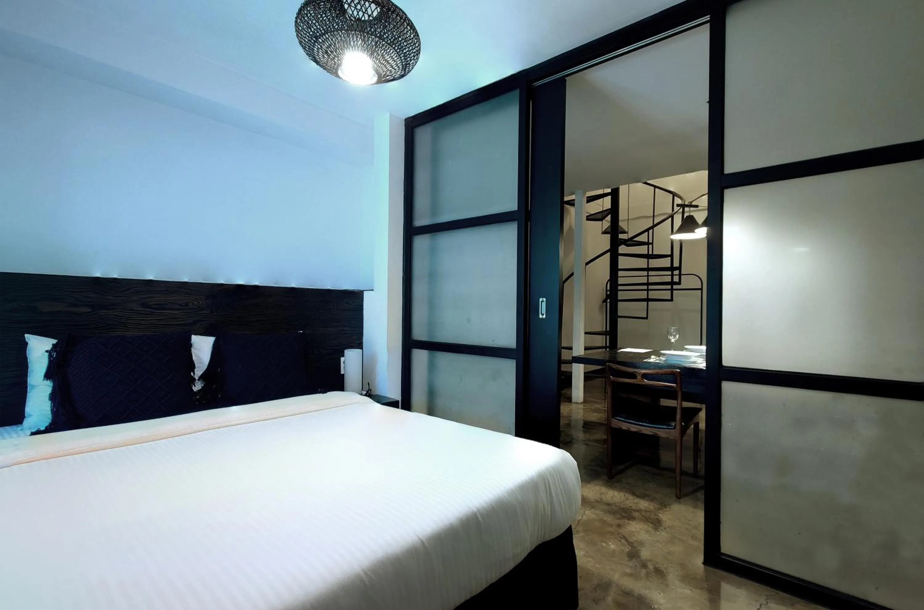 Bedroom, Bed in Seoul Loft Apartments - SLA 7 Night Minimum