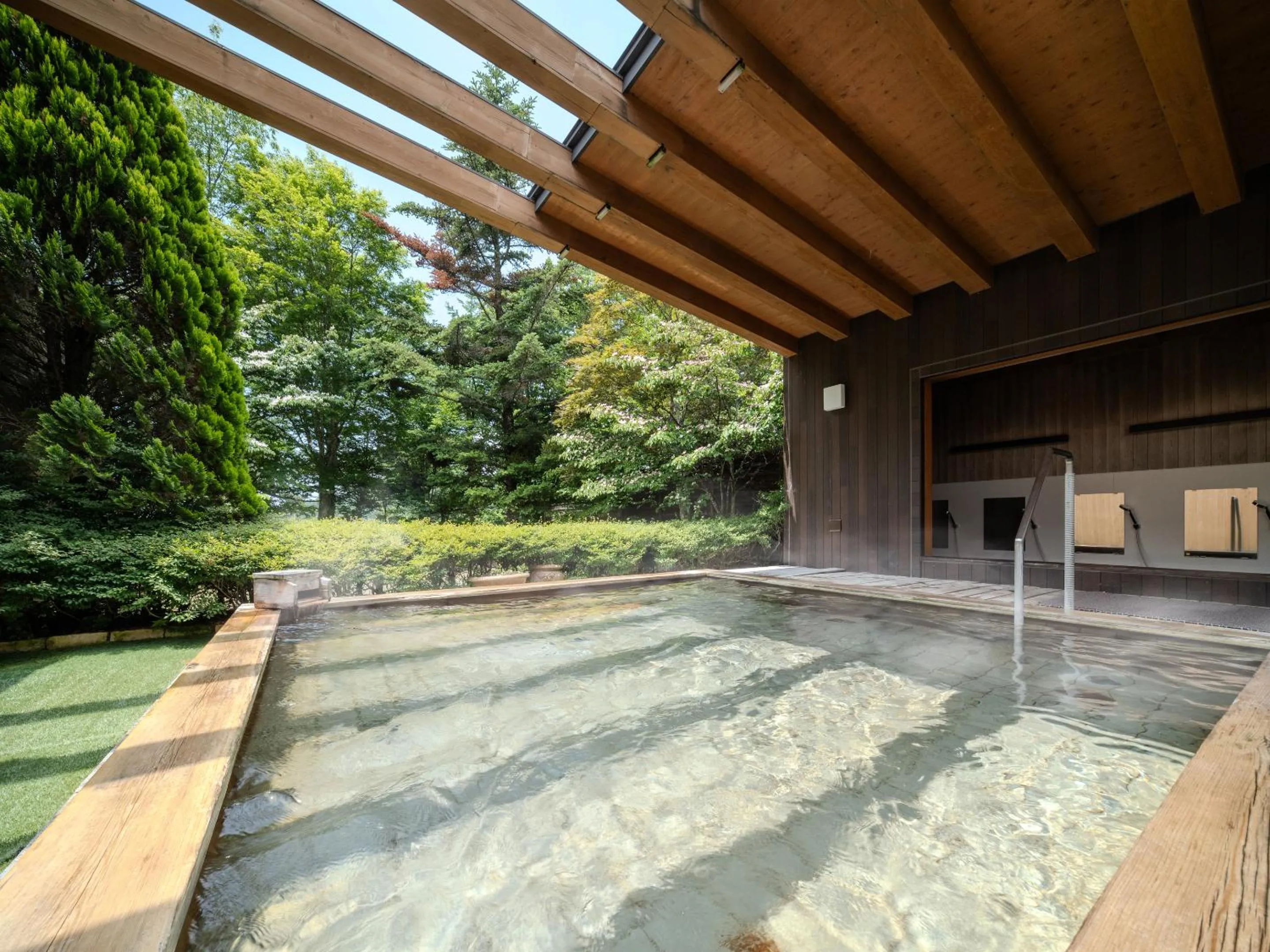 Open Air Bath in Izumigo AMBIENT Tateshina Hotel