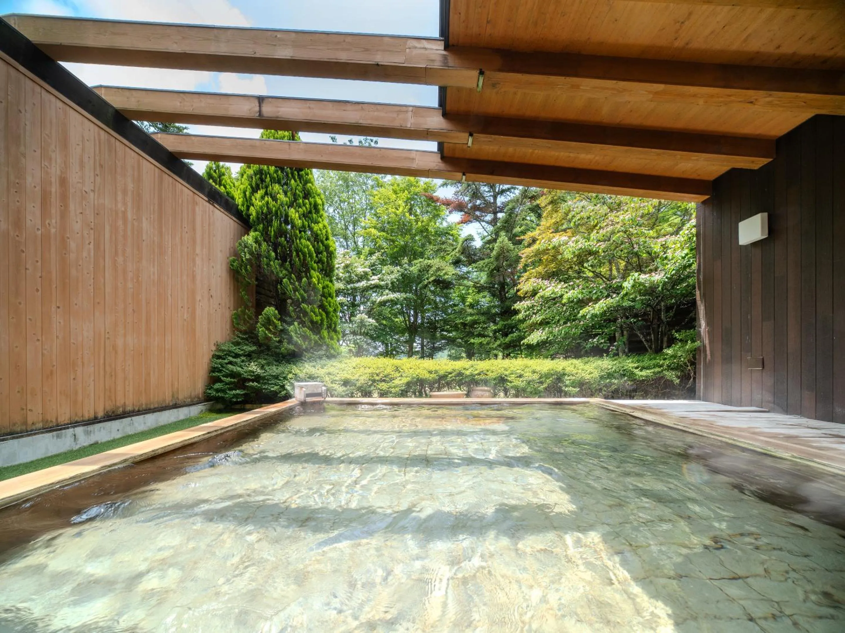 Open Air Bath in Izumigo AMBIENT Tateshina Hotel