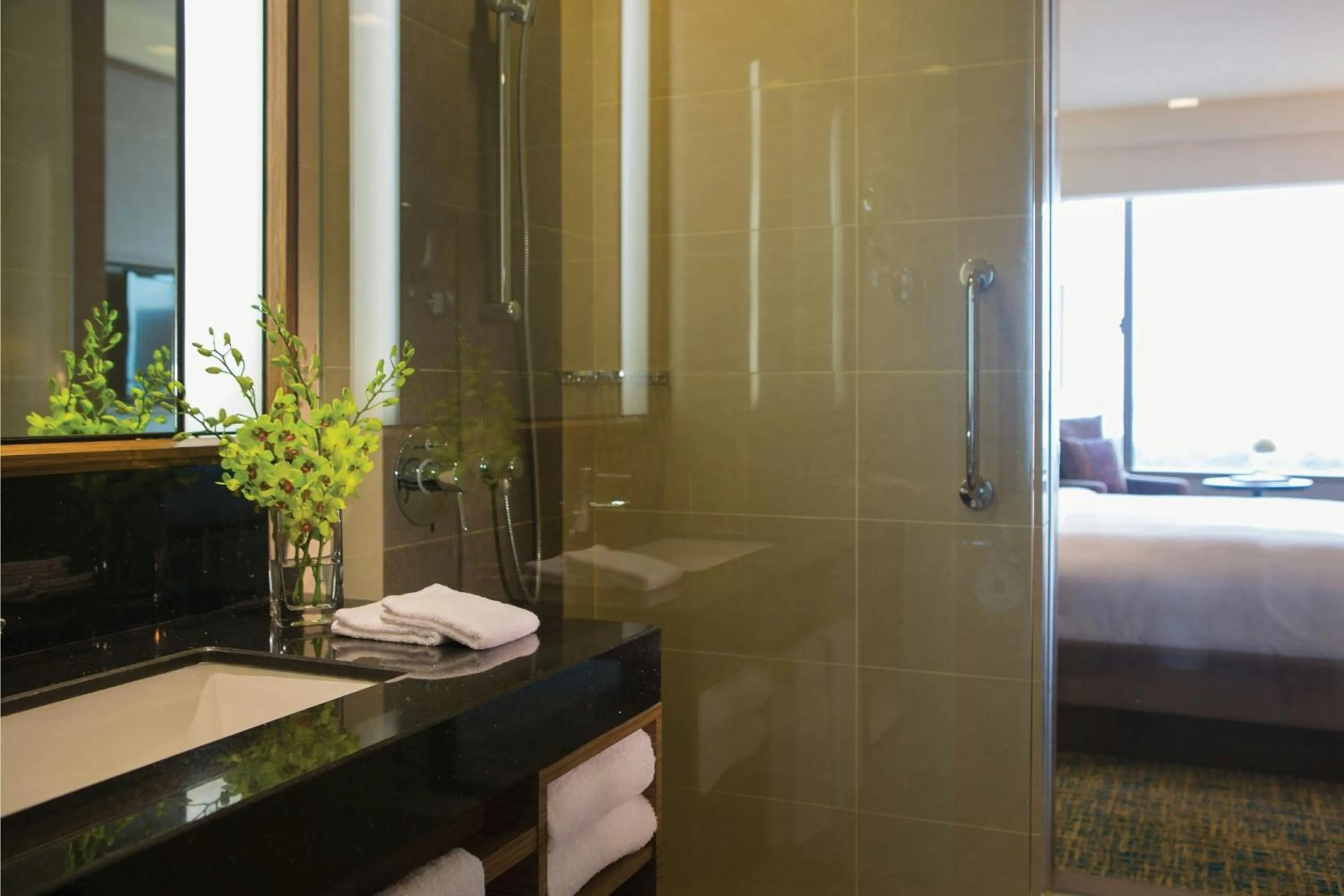 Photo of the whole room, Bed in Renaissance Johor Bahru Hotel