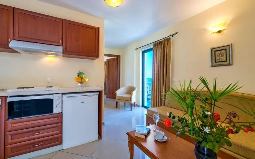 Kitchen or kitchenette in Antilia Apartments
