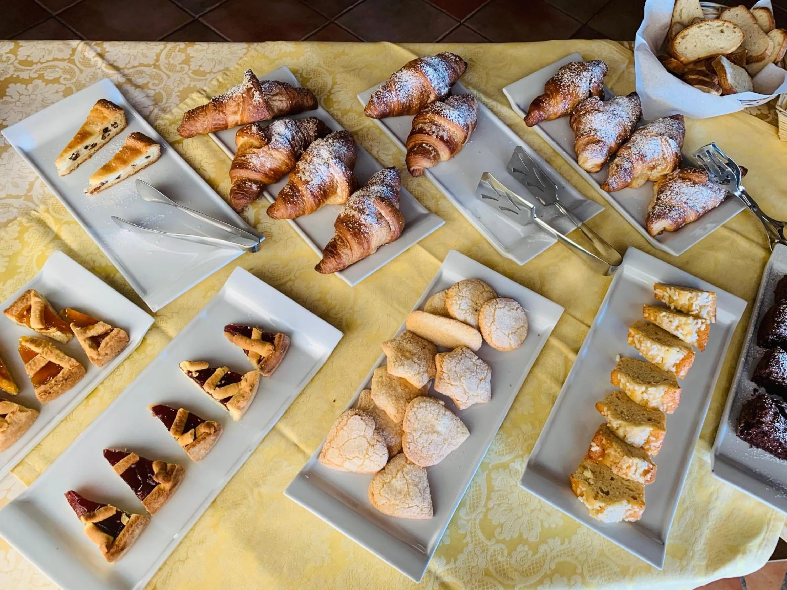 Breakfast in Hotel Janas