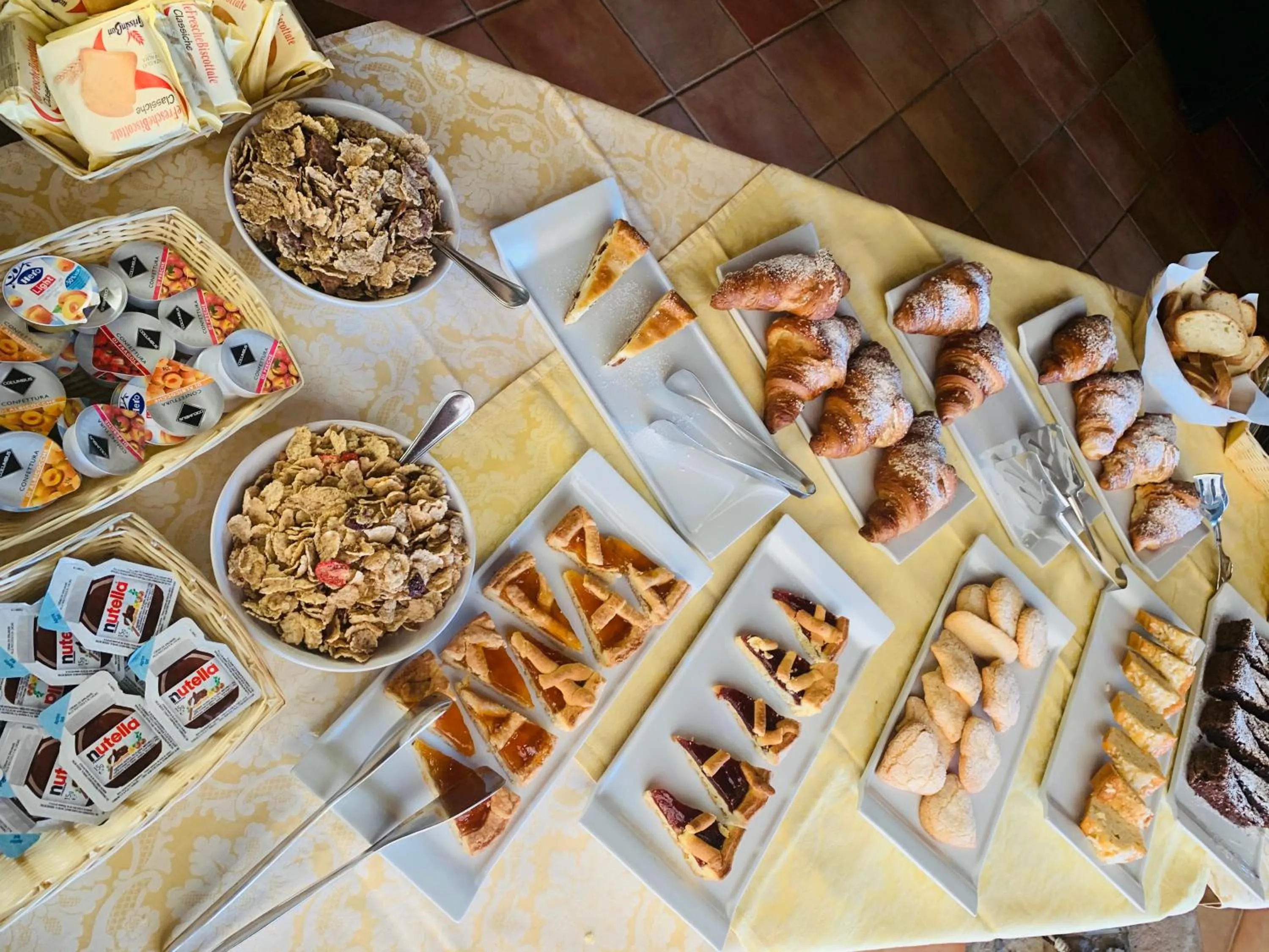 Breakfast in Hotel Janas