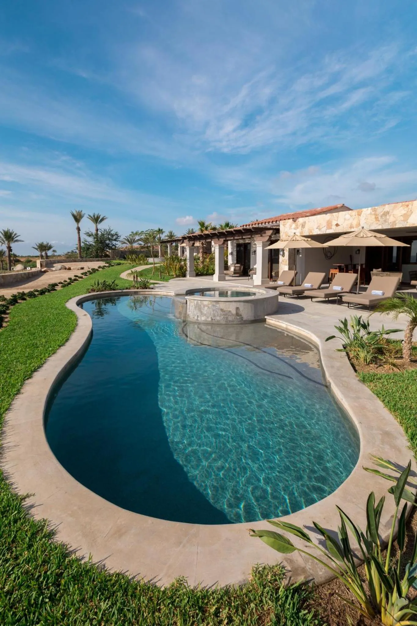 Swimming pool in Live Aqua Private Residences Los Cabos