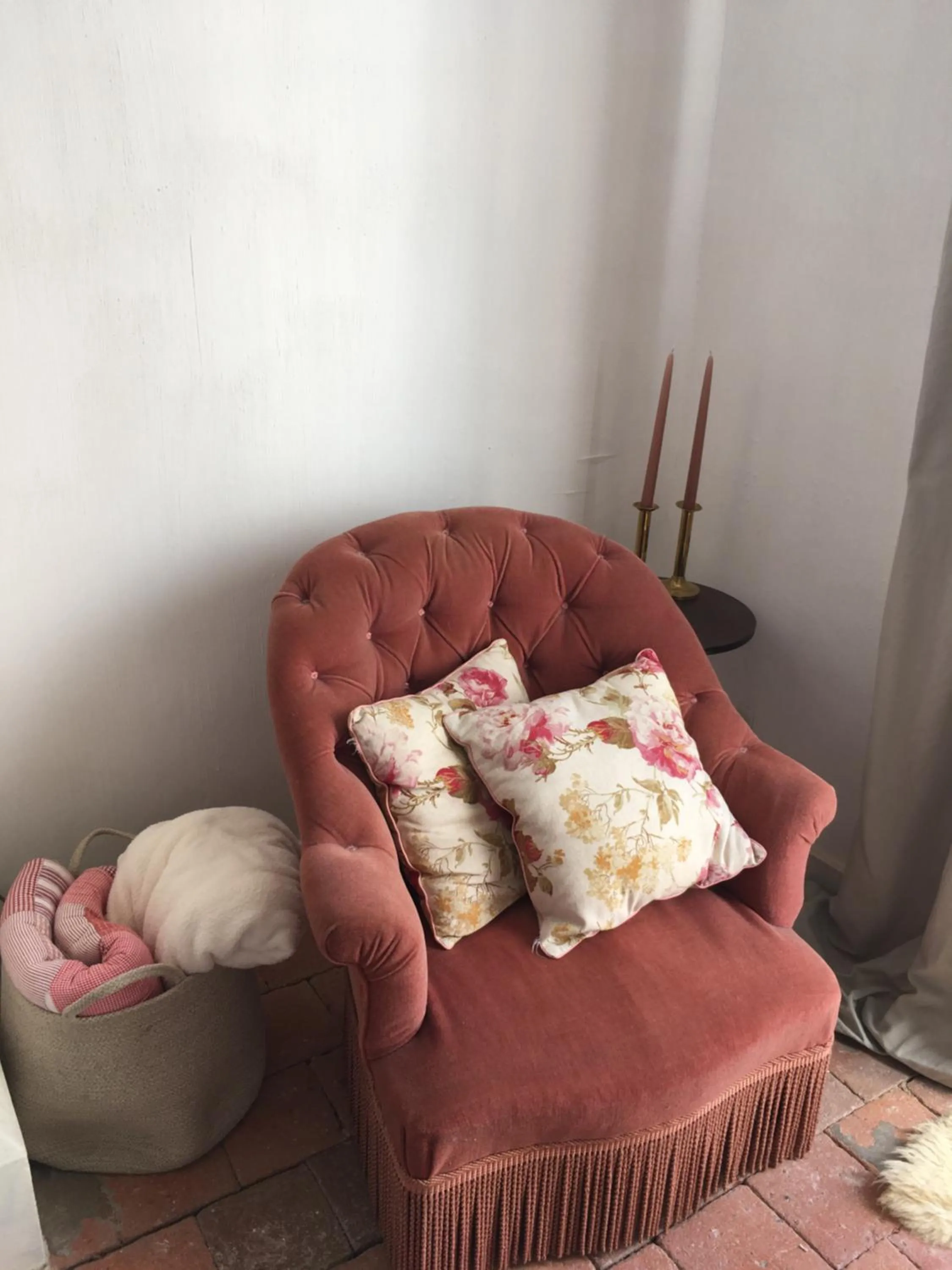 Seating area in La Maison Haute