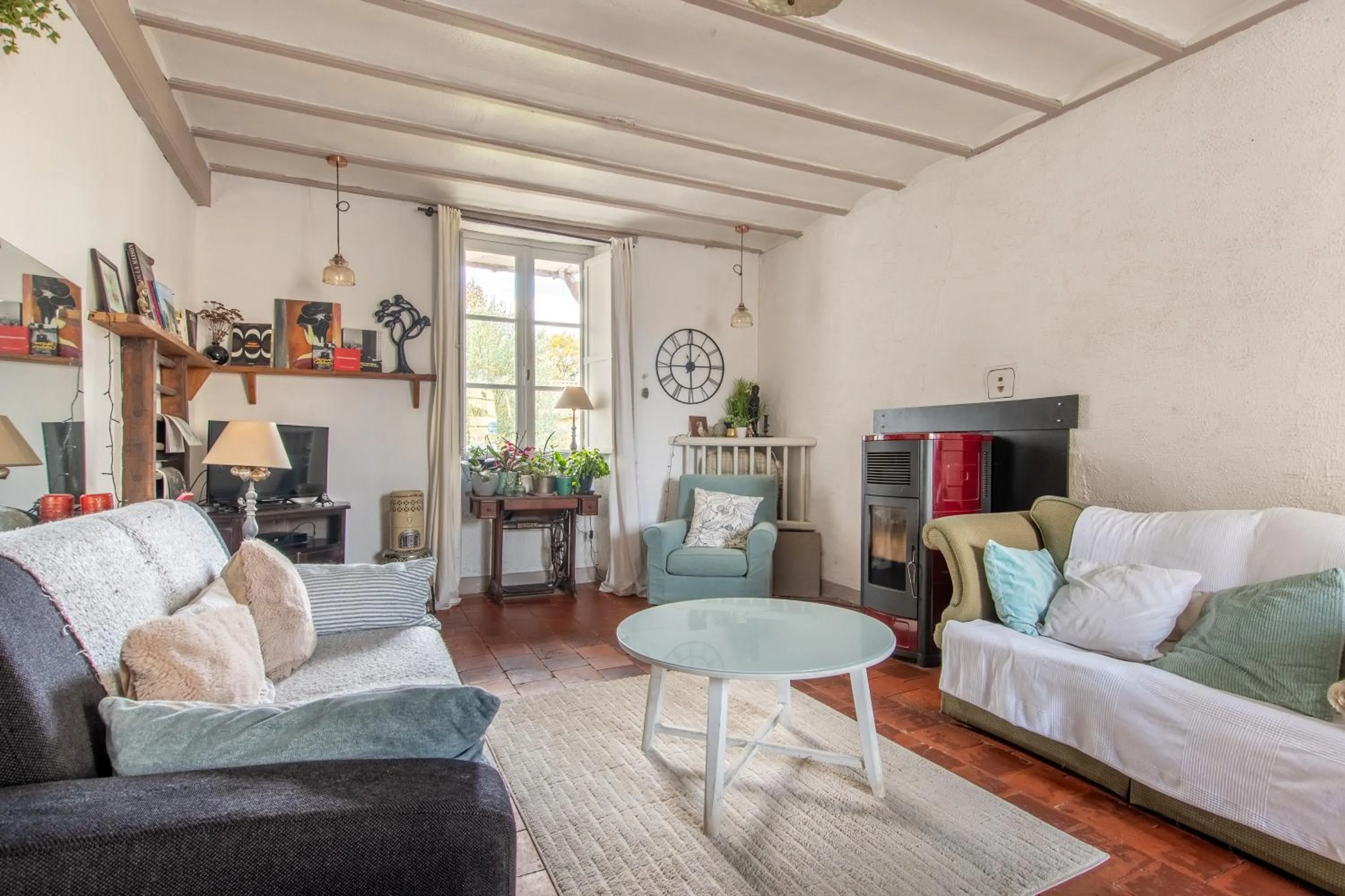 Communal lounge/ TV room in La Maison Haute