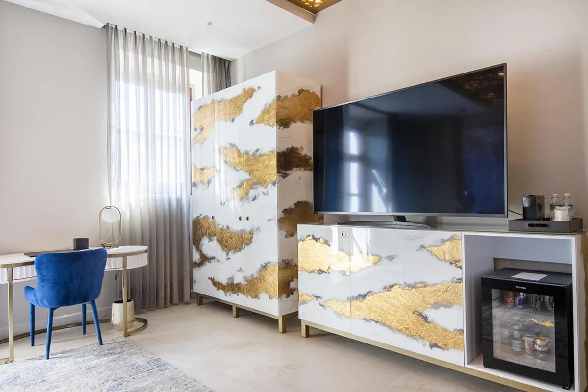 L Hotel Perla Boutique