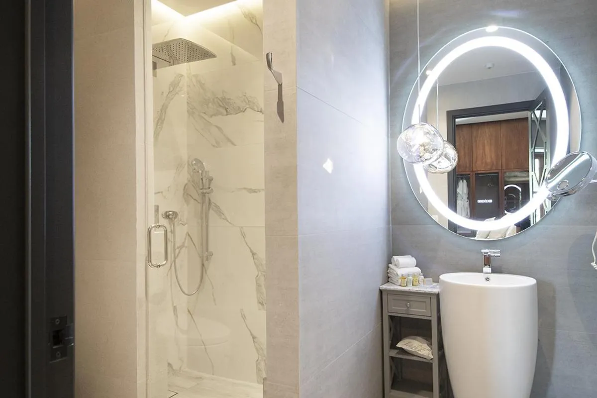 L Hotel Perla Boutique