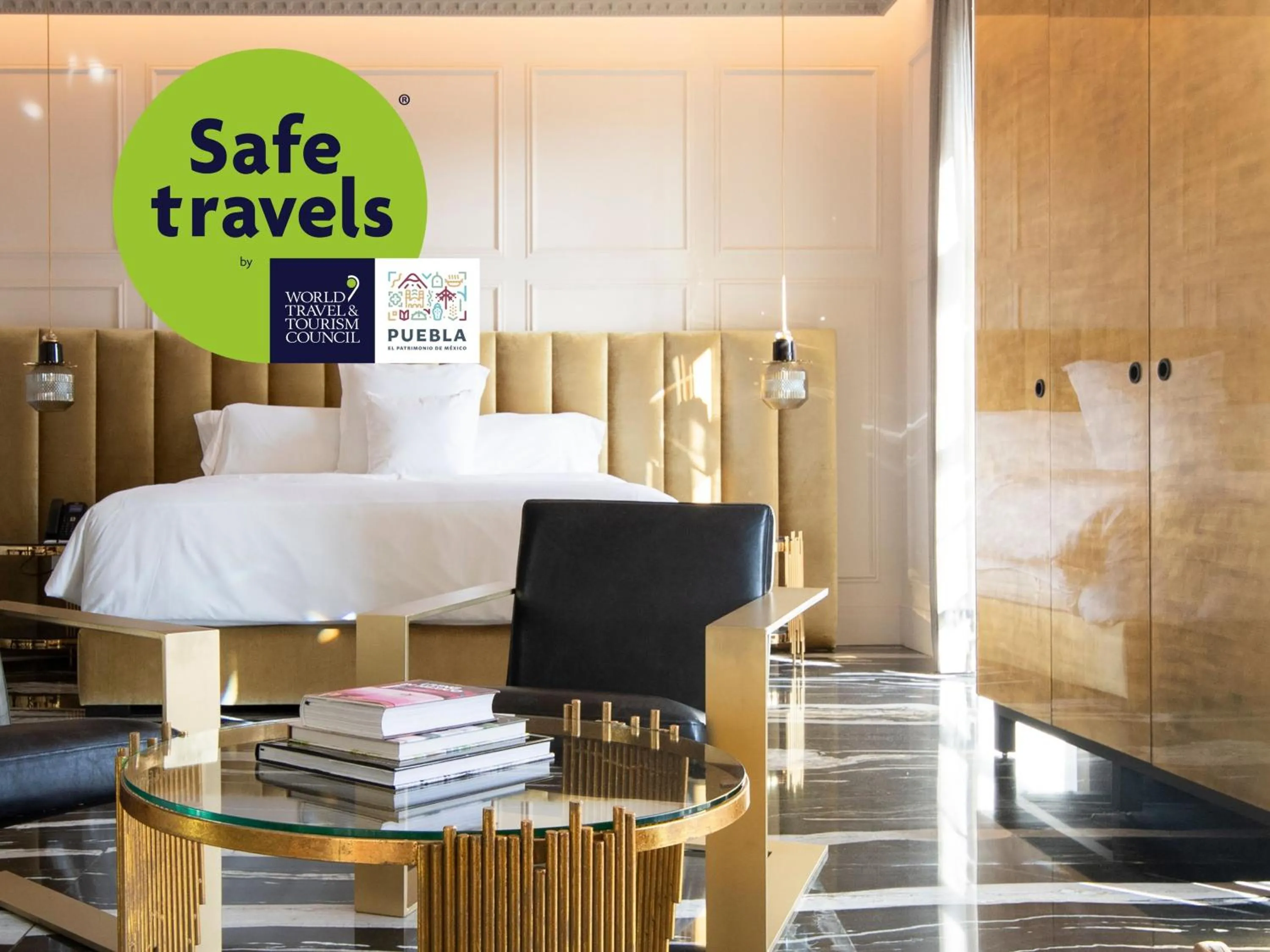 Certificate/Award in L Hotel Perla Boutique