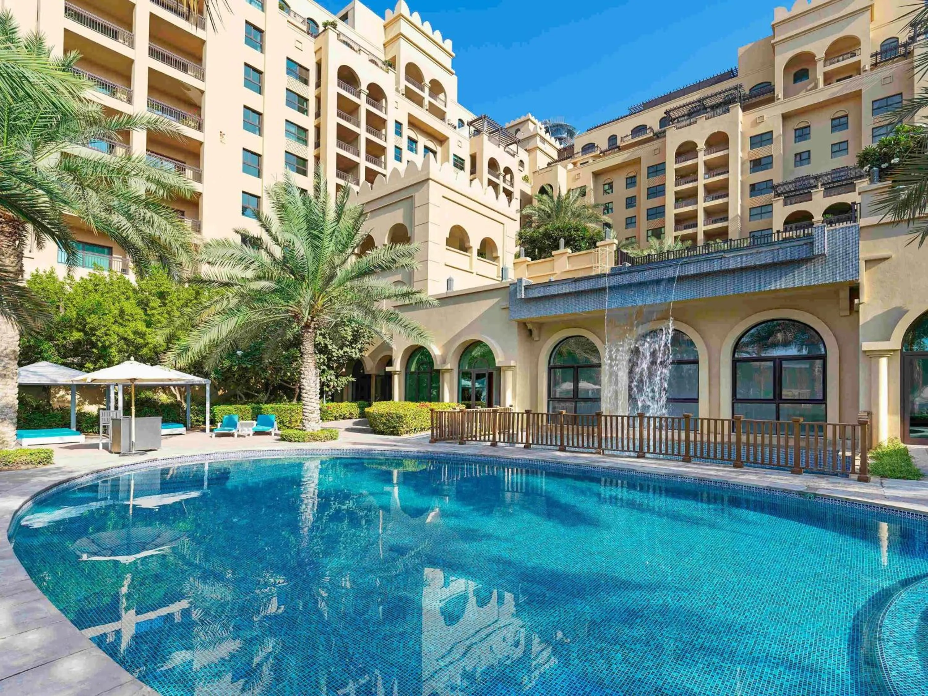Pool view in Fairmont The Palm