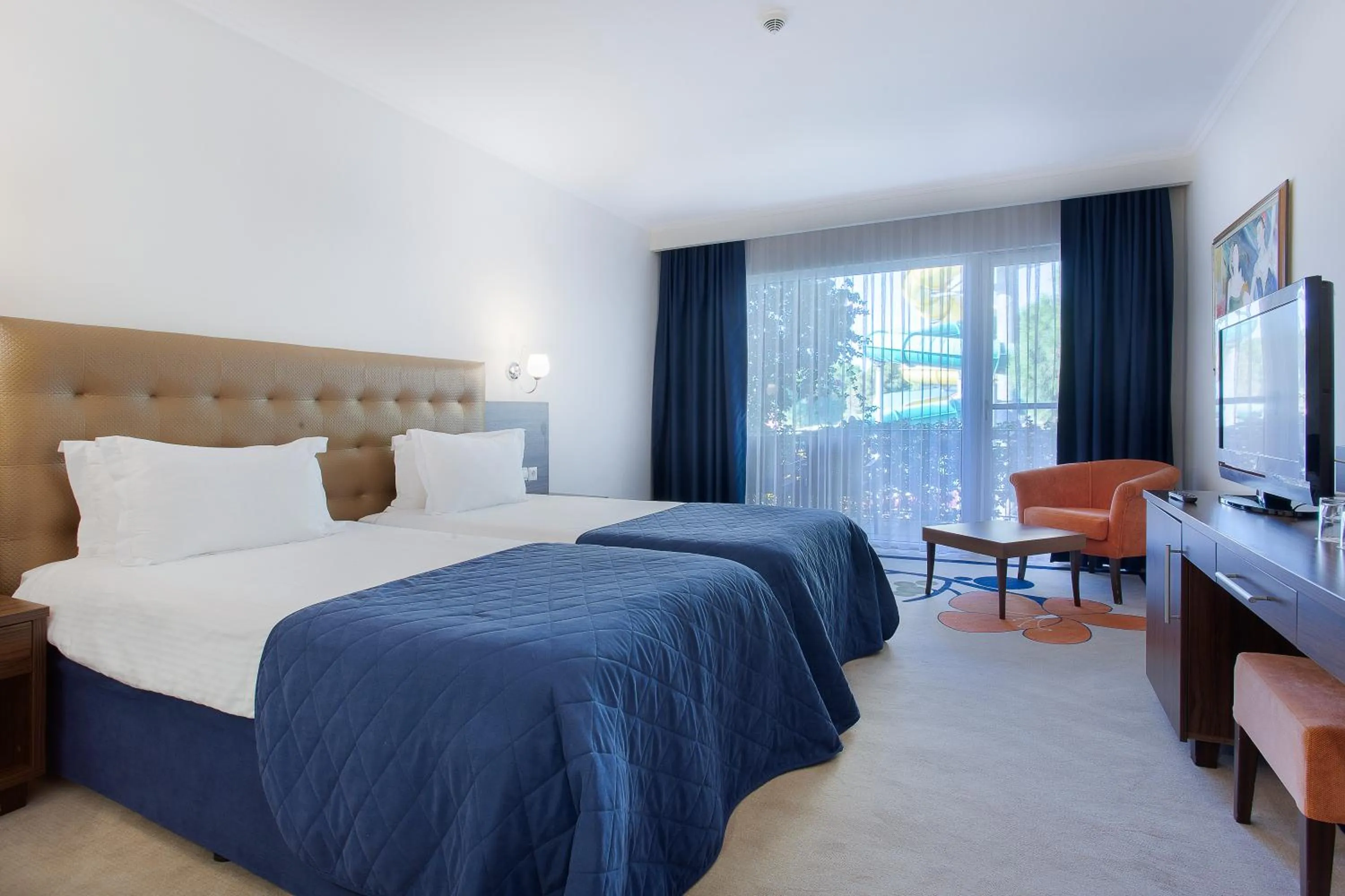 Photo of the whole room, Bed in Pine Beach Belek