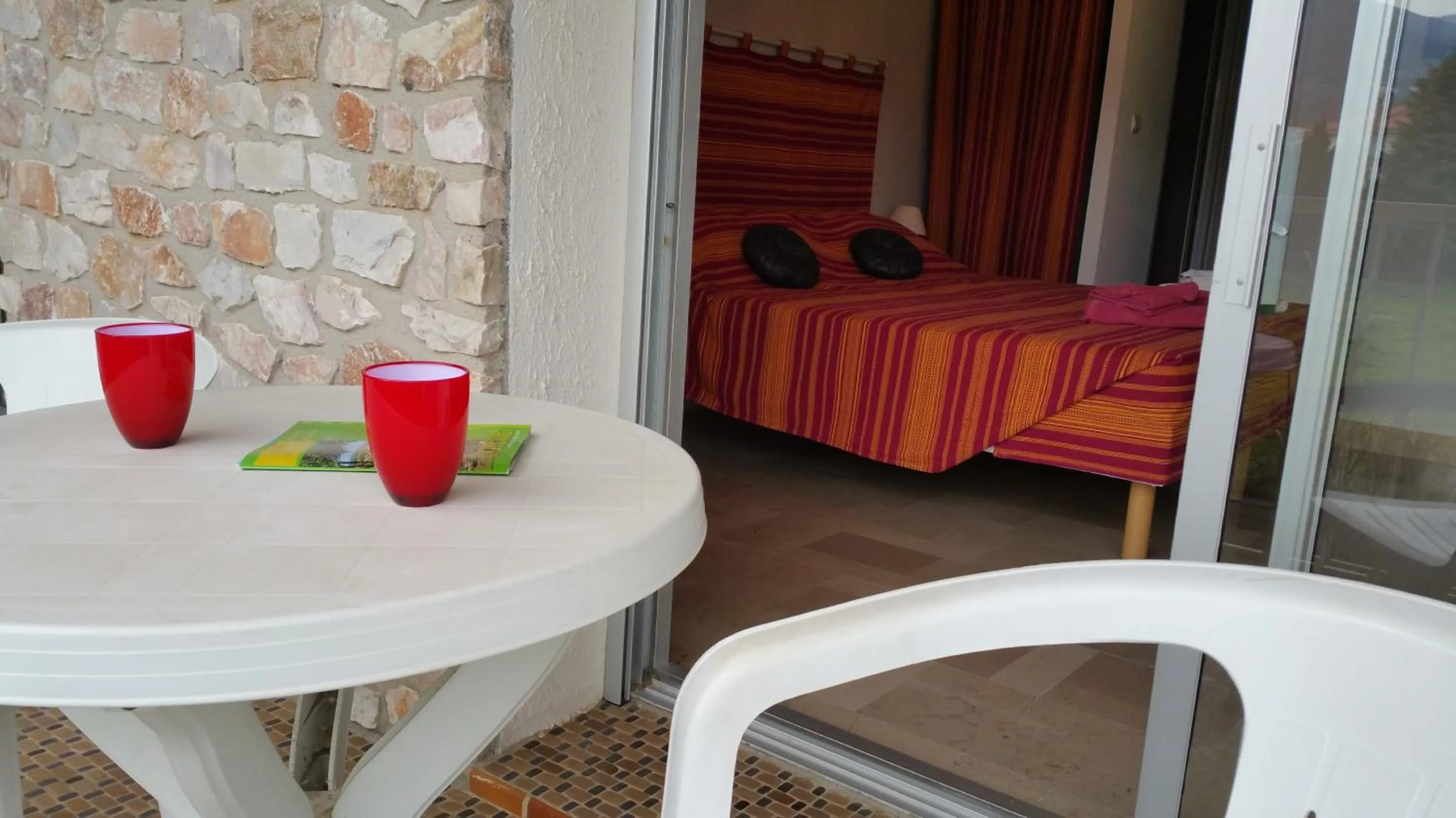 Balcony/Terrace, Bed in Chambres d'hôtes et gîtes Al Pati