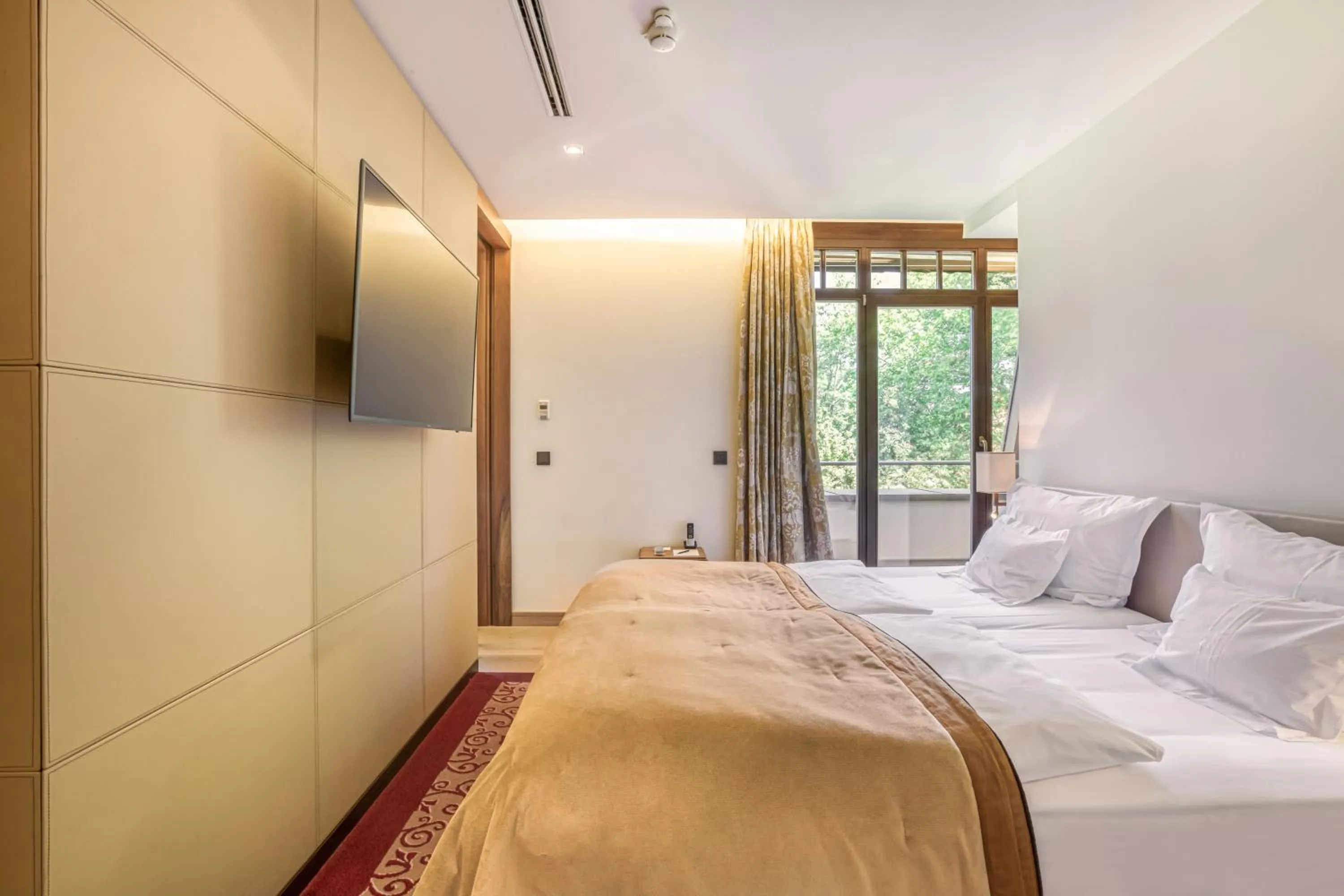 Bedroom, Bed in Wald & Schlosshotel Friedrichsruhe