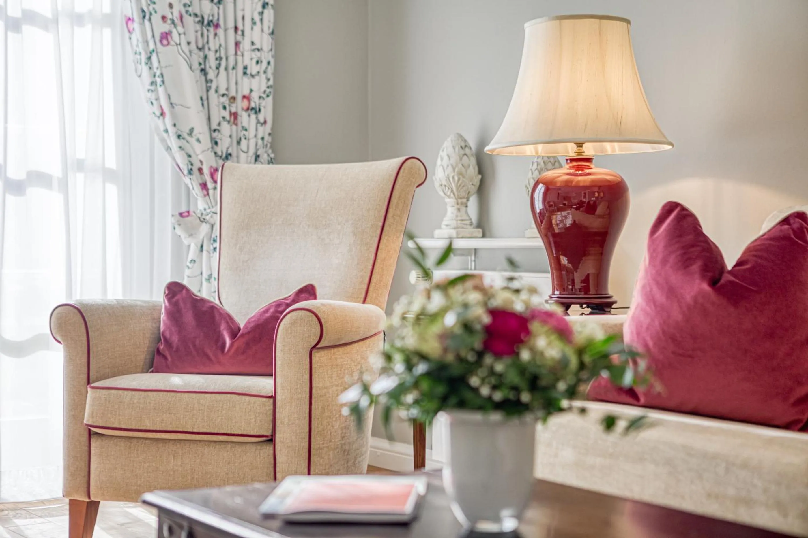 Seating area in Wald & Schlosshotel Friedrichsruhe