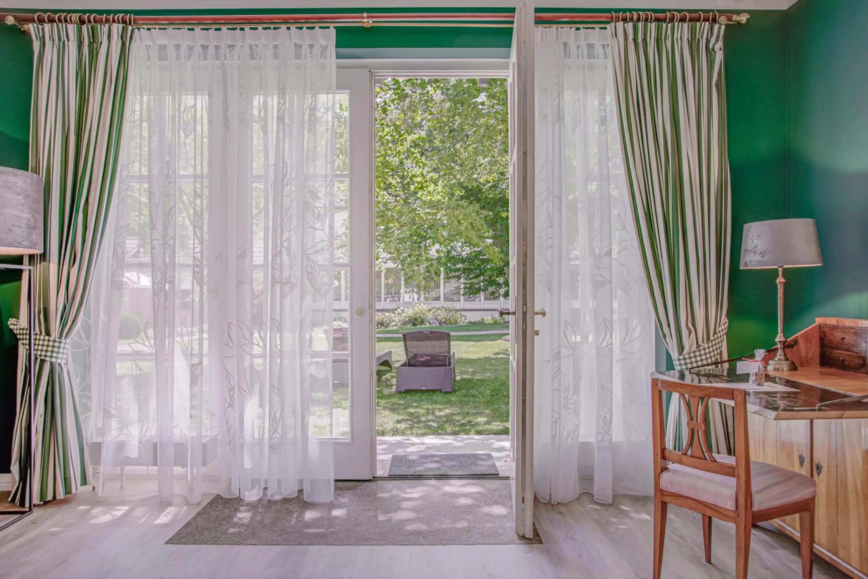 Garden view in Wald & Schlosshotel Friedrichsruhe