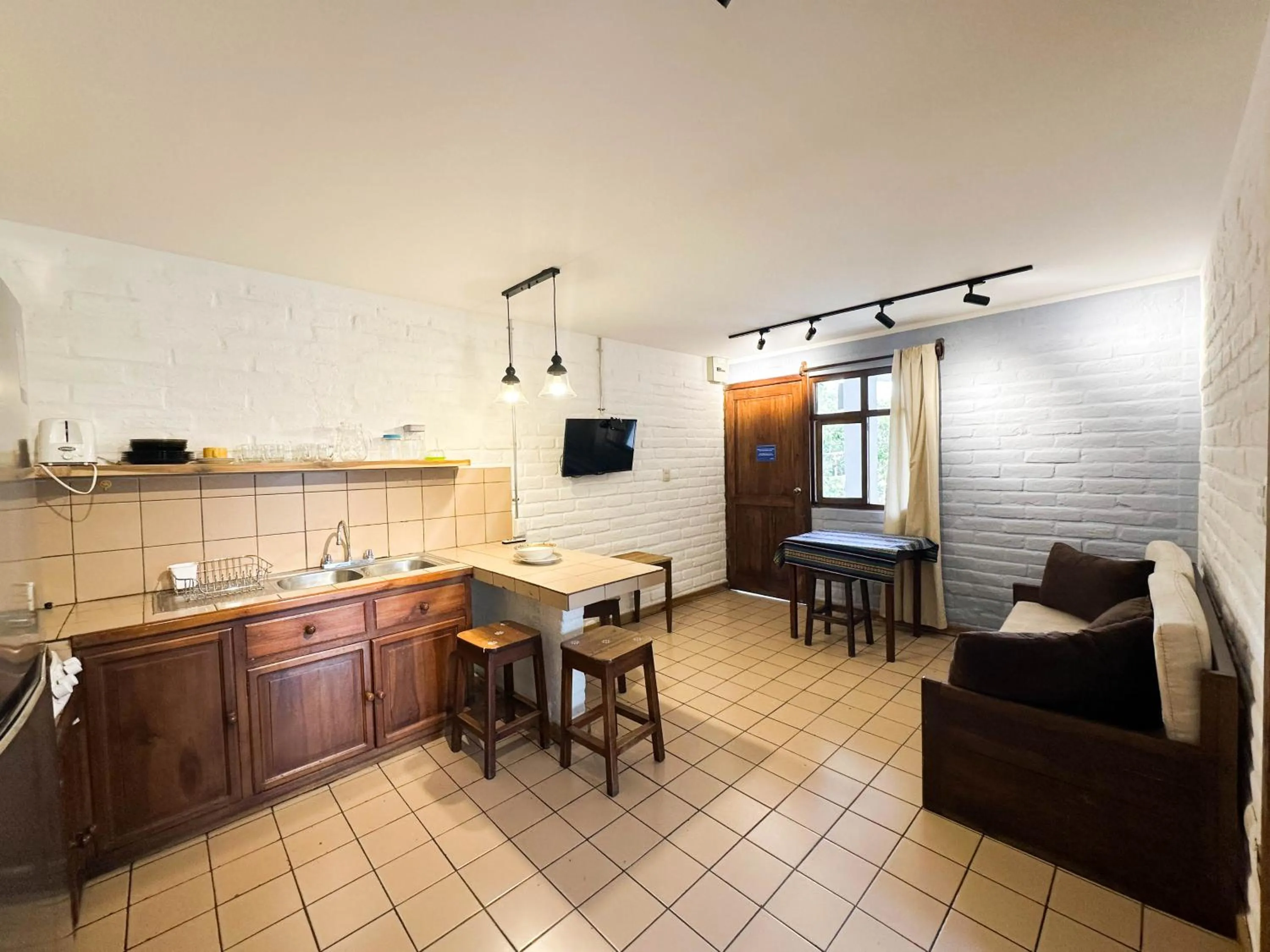 kitchen in Apartamentos Otorongo Cuenca Ecuador