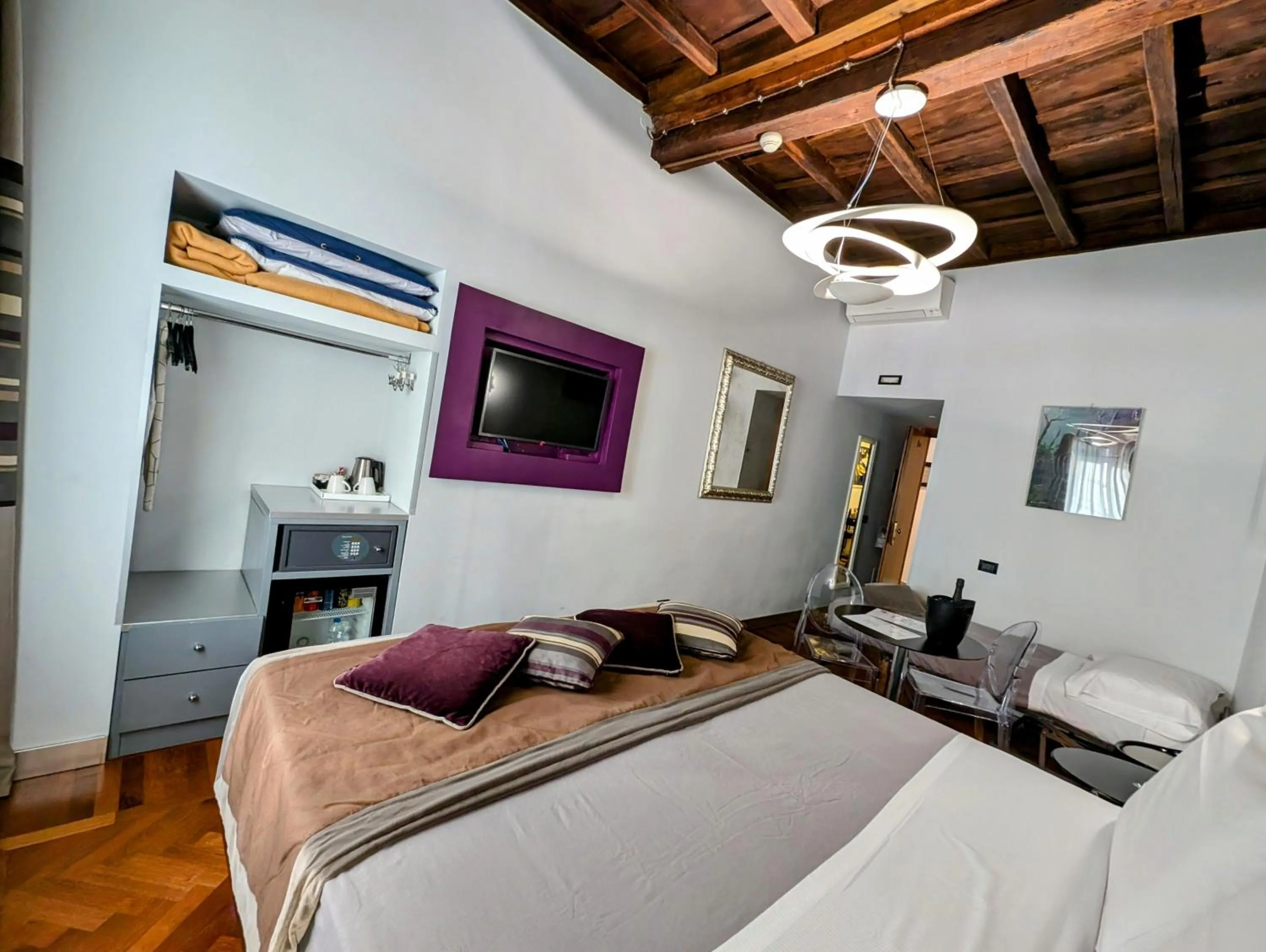 Bed in Relais Forus Inn