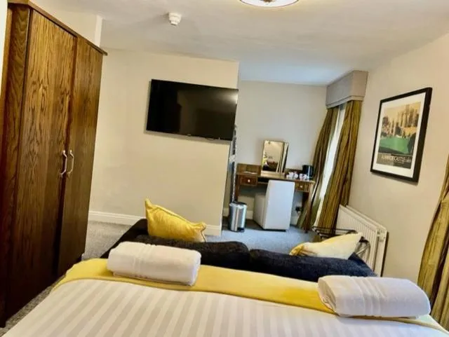 Bed in The Diamond Inn