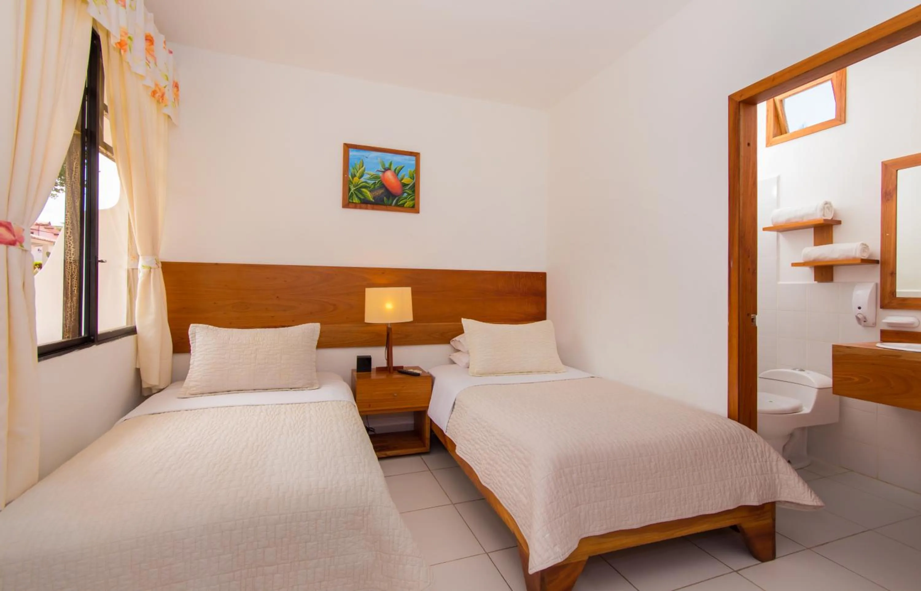 Bathroom, Bed in Hotel Fiesta