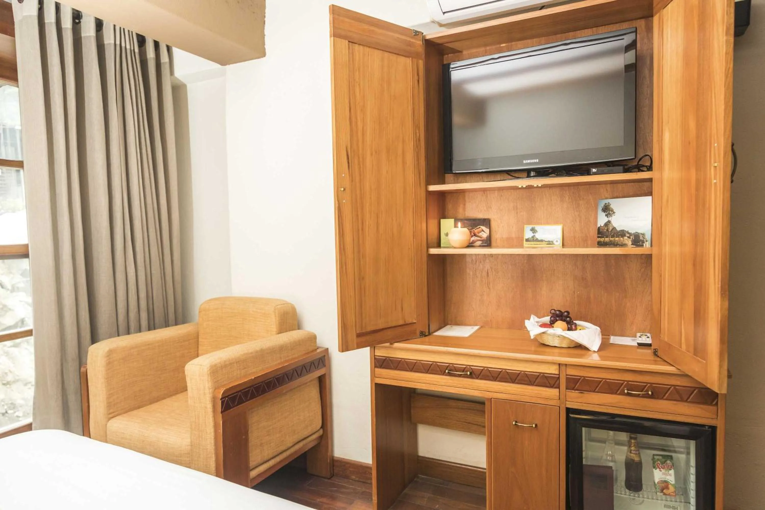 Mountain view, Bed in Casa del Sol Machupicchu