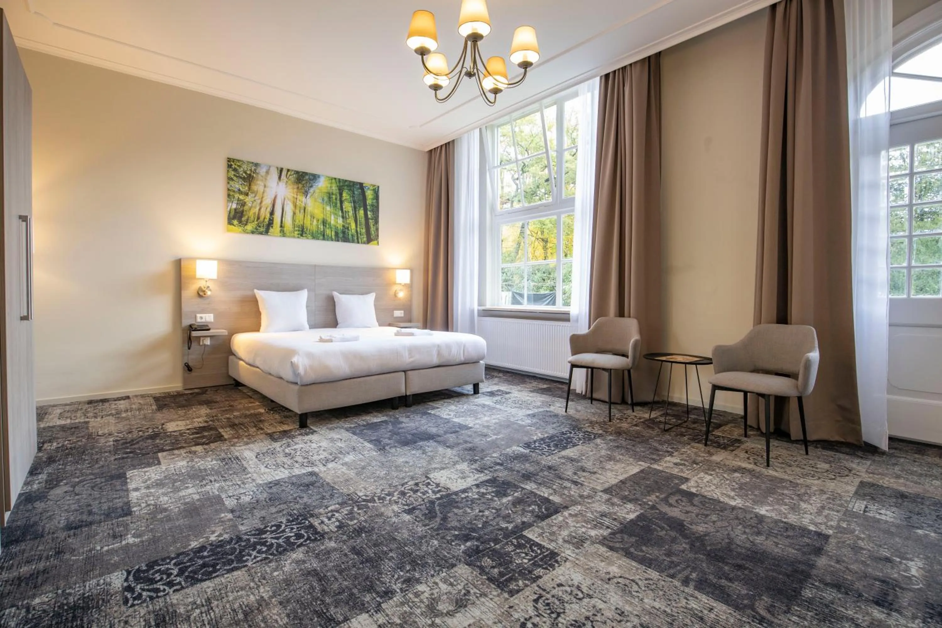 Photo of the whole room, Bed in Fletcher Hotel Landgoed Huis te Eerbeek