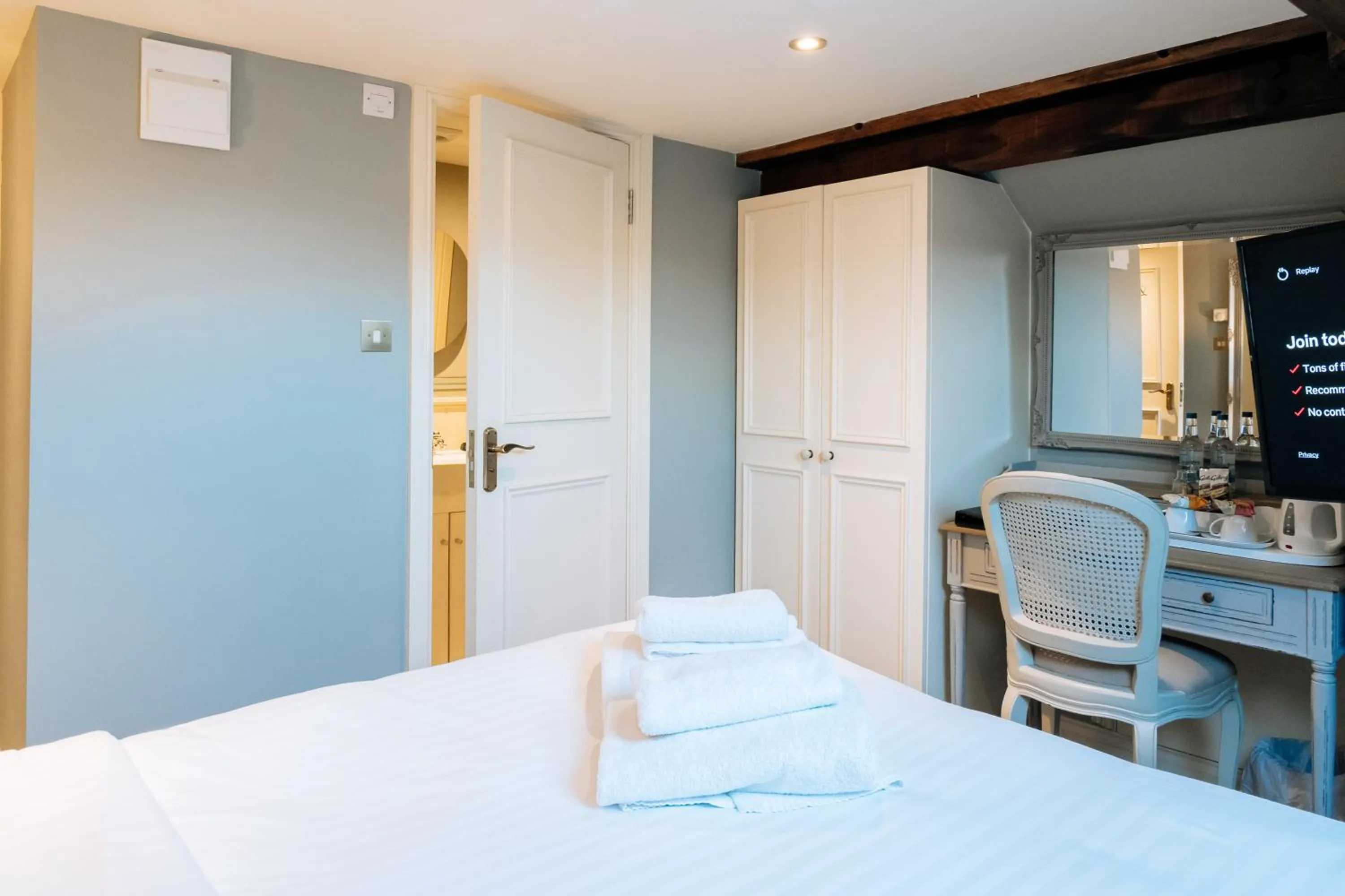 Bed in The Royal Oak