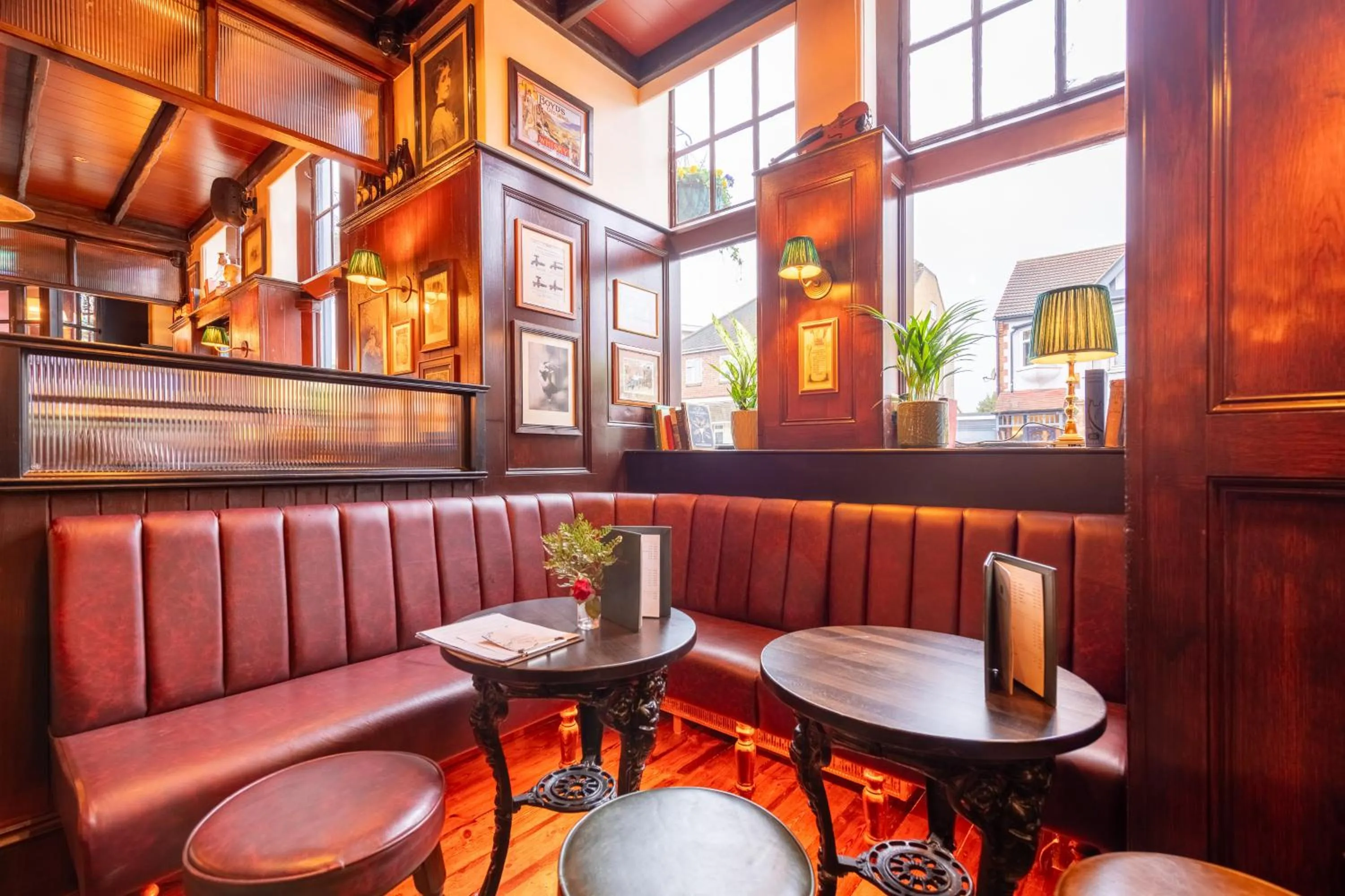 Lounge or bar in The Royal Oak