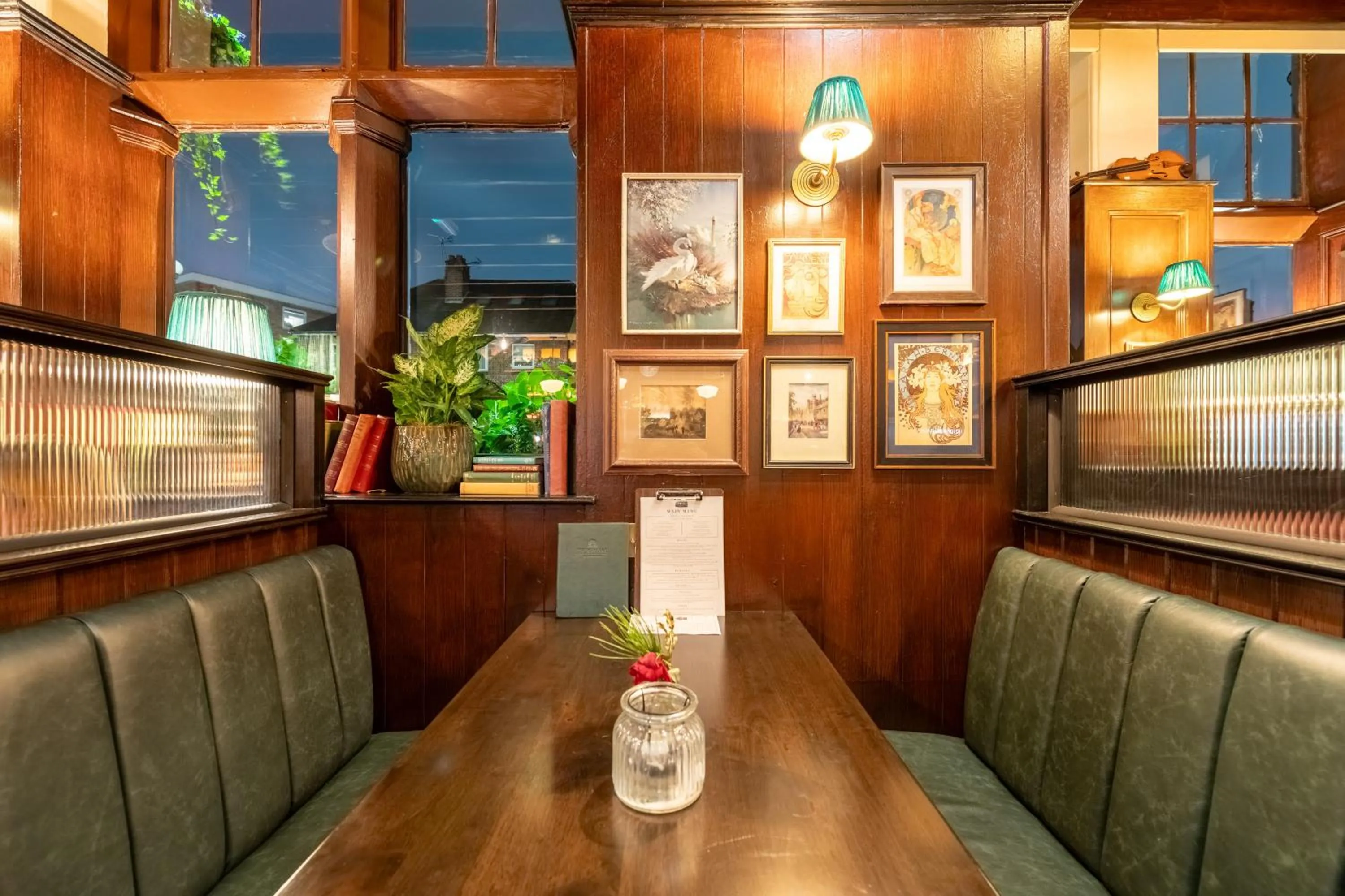 Food and drinks in The Royal Oak