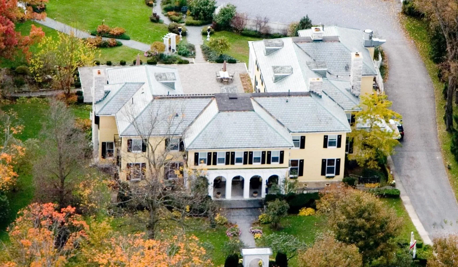 Bird's eye view in Lilac Inn